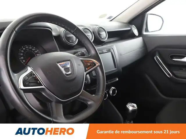 Dacia Duster view 11