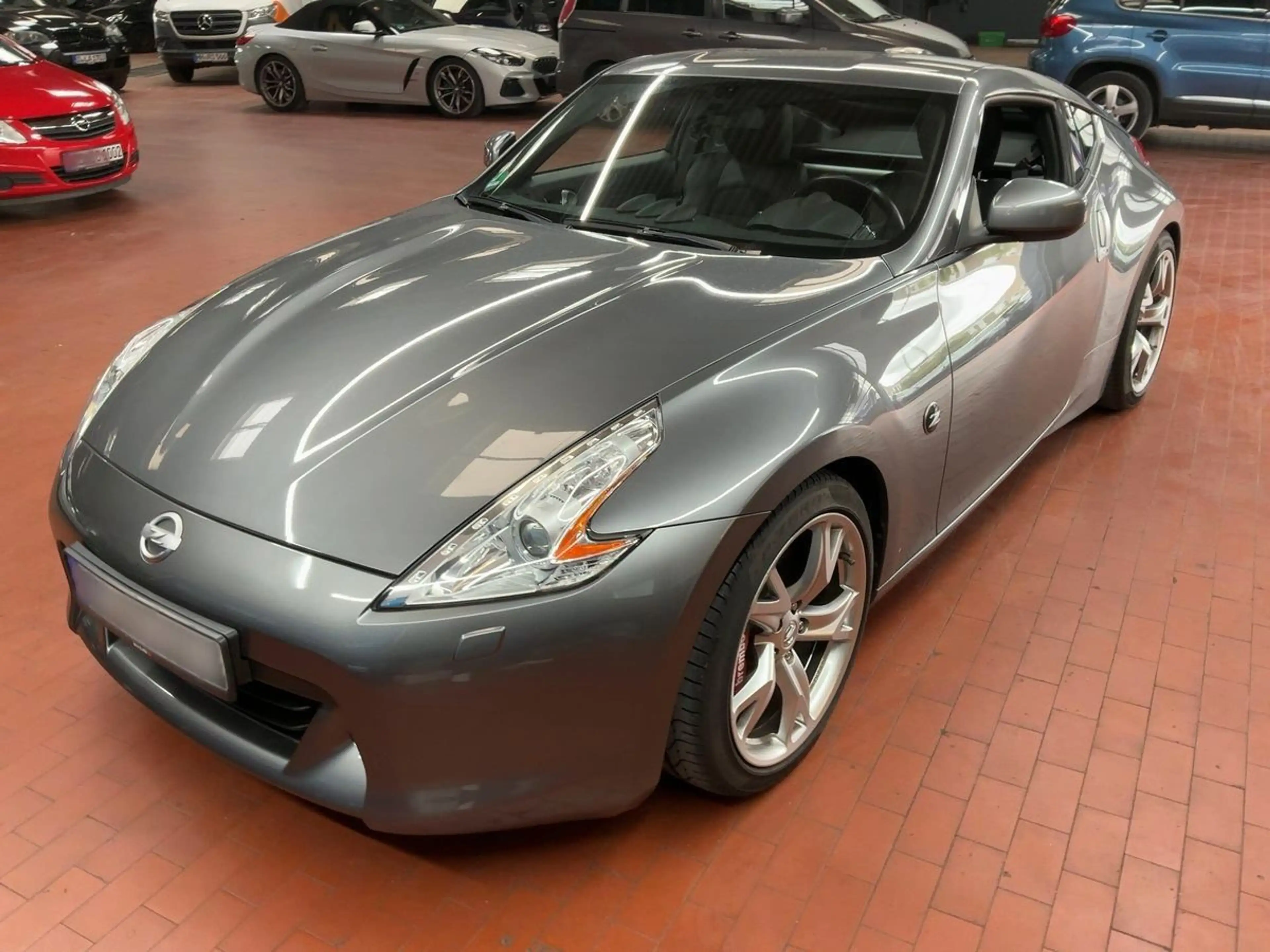 Nissan 370Z 370 Z Pack / Deutsch / Unfallfrei / 2. Hand — photo 2