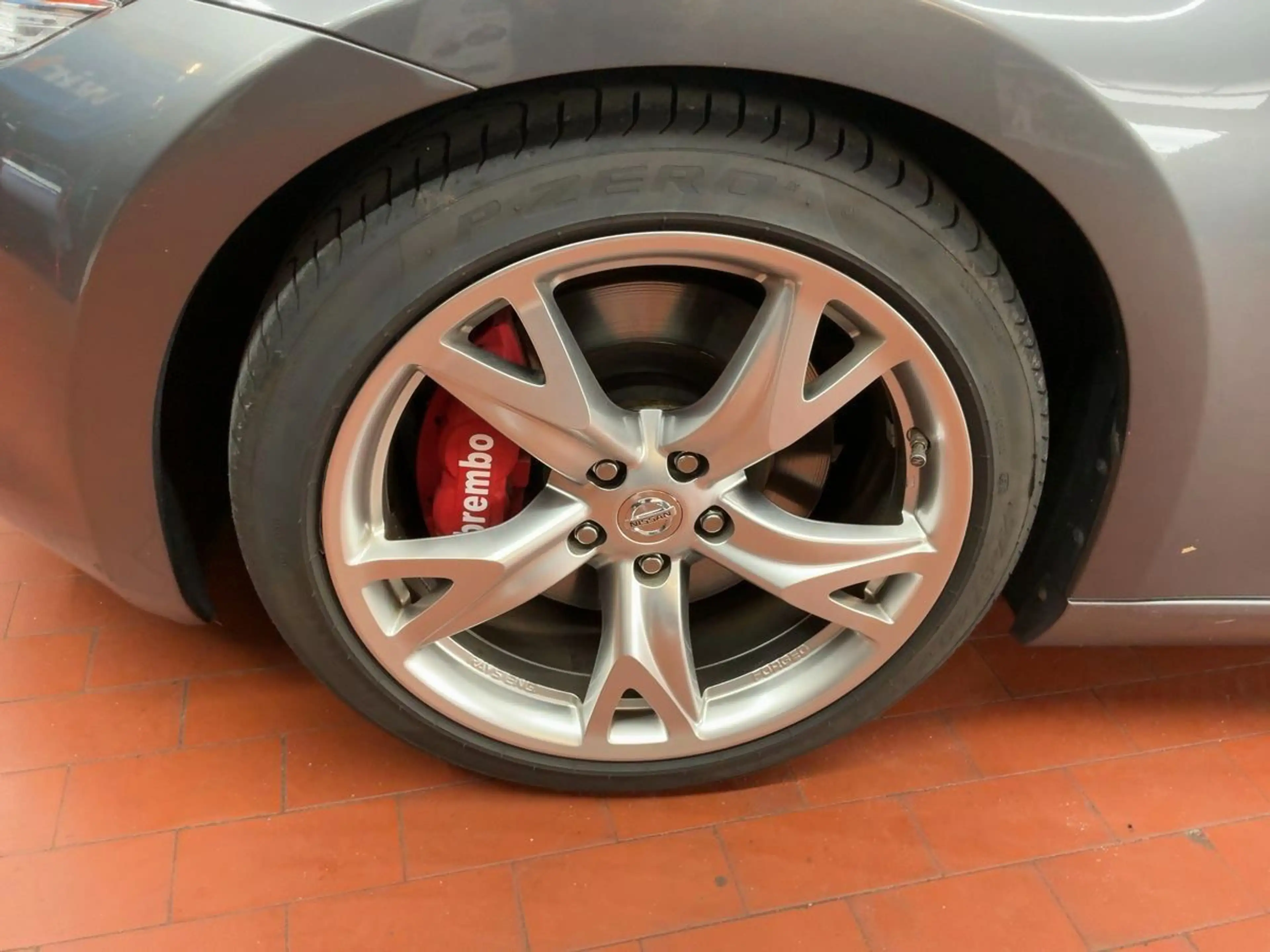 Nissan 370Z 370 Z Pack / Deutsch / Unfallfrei / 2. Hand — photo 3