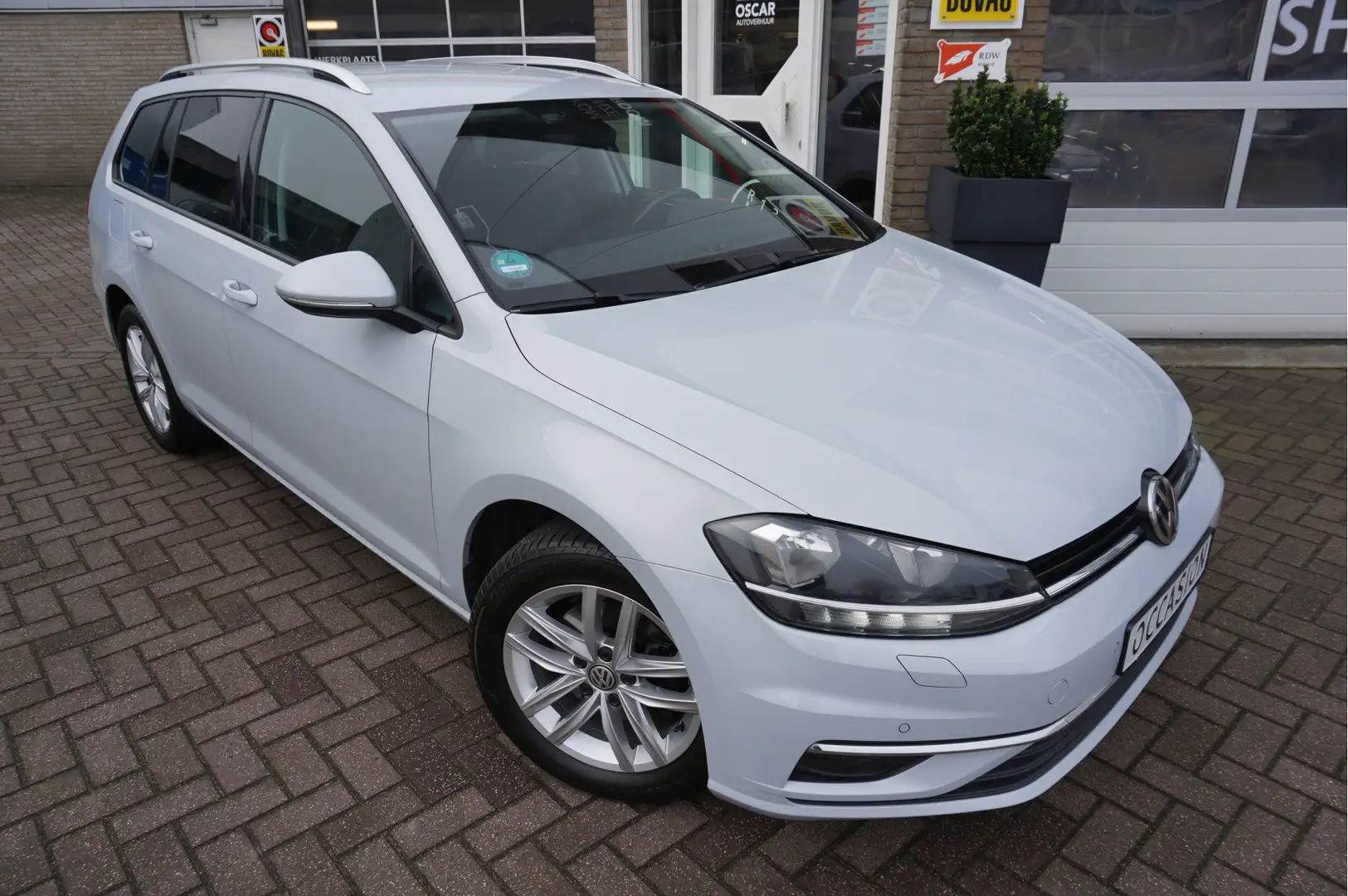 Volkswagen Golf Variant 1.0 TSI Comfortline Auotmaat Wit - 1