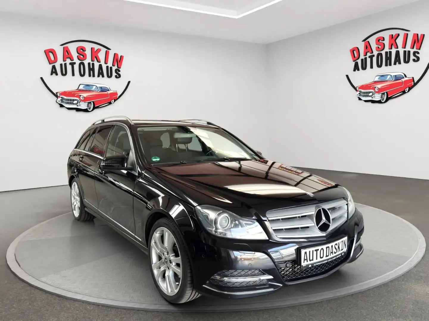 Mercedes-Benz C 250 AUTOMATIK/NAVI/TEMPOMAT/TÜV NEU Schwarz - 1