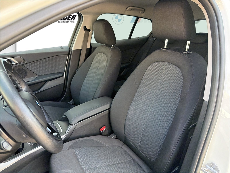 BMW 120 i Hatch Advantage DAB WLAN Tempomat PDC — photo 10