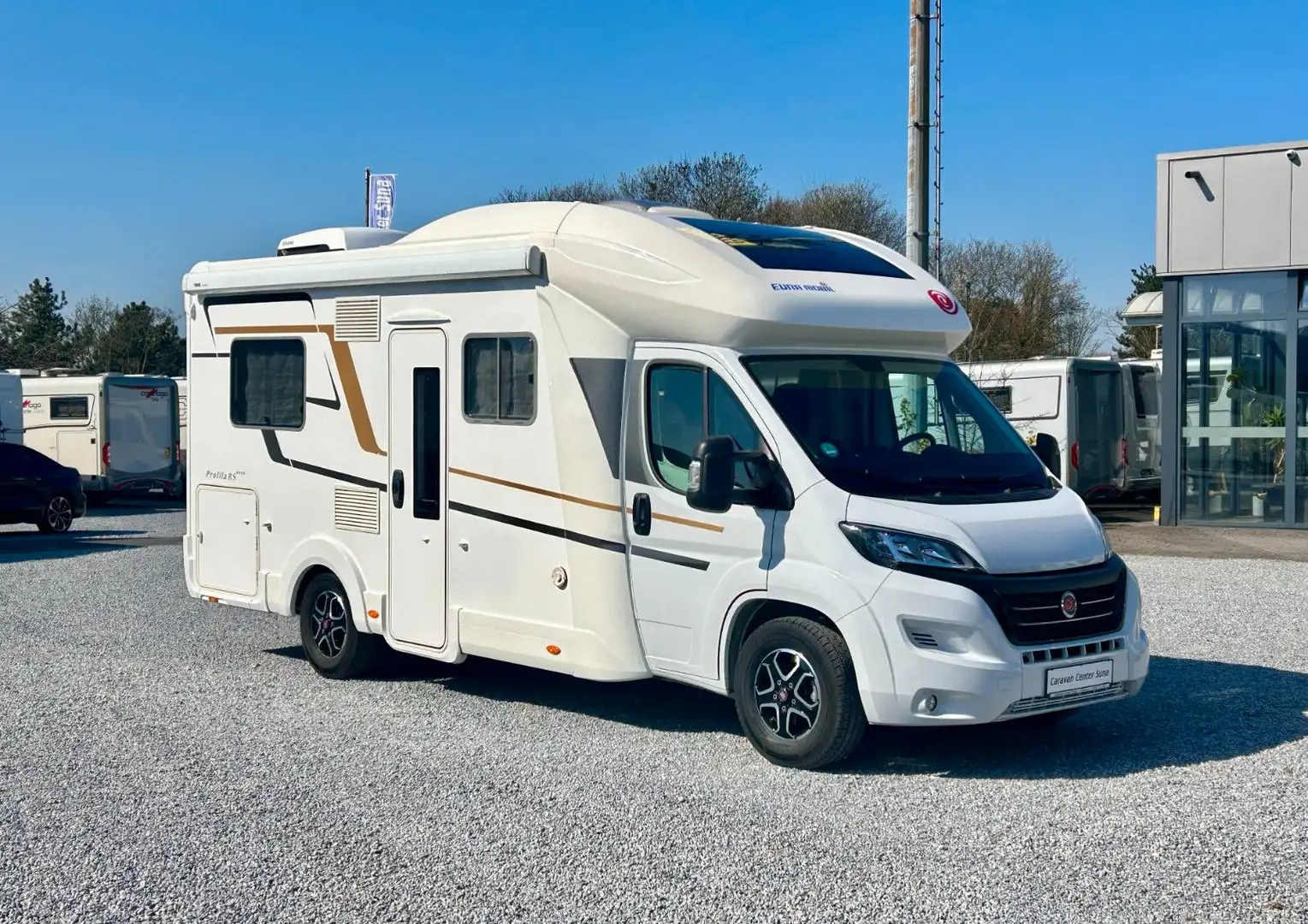 Euramobil Profila RS 675 SB *Festbett-Hubbett-2xKlima* Bianco - 1