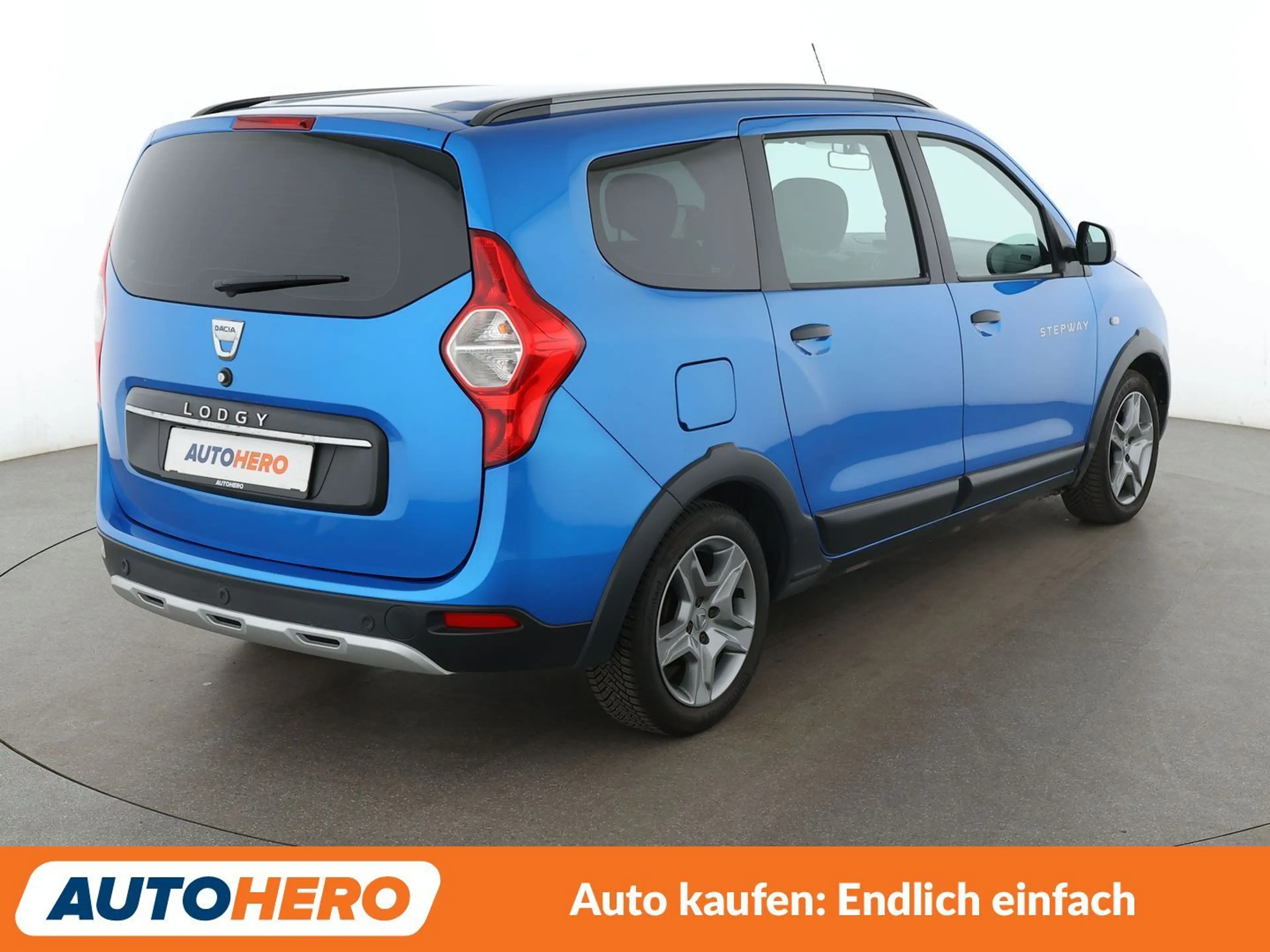 Dacia Lodgy 1.3 TCe Stepway Plus*NAVI*CAM*PDC*SHZ*KLIMA* — photo 6