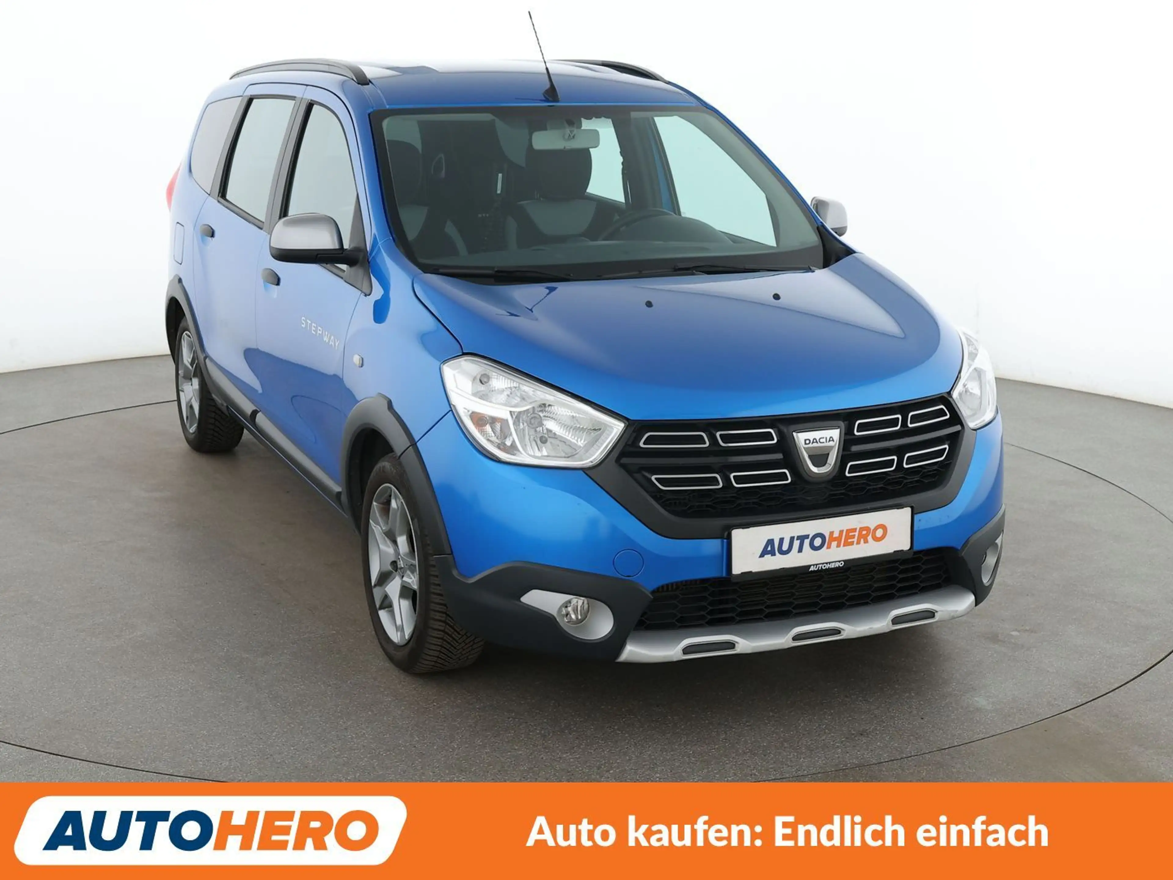 Dacia Lodgy 1.3 TCe Stepway Plus*NAVI*CAM*PDC*SHZ*KLIMA* — photo 8