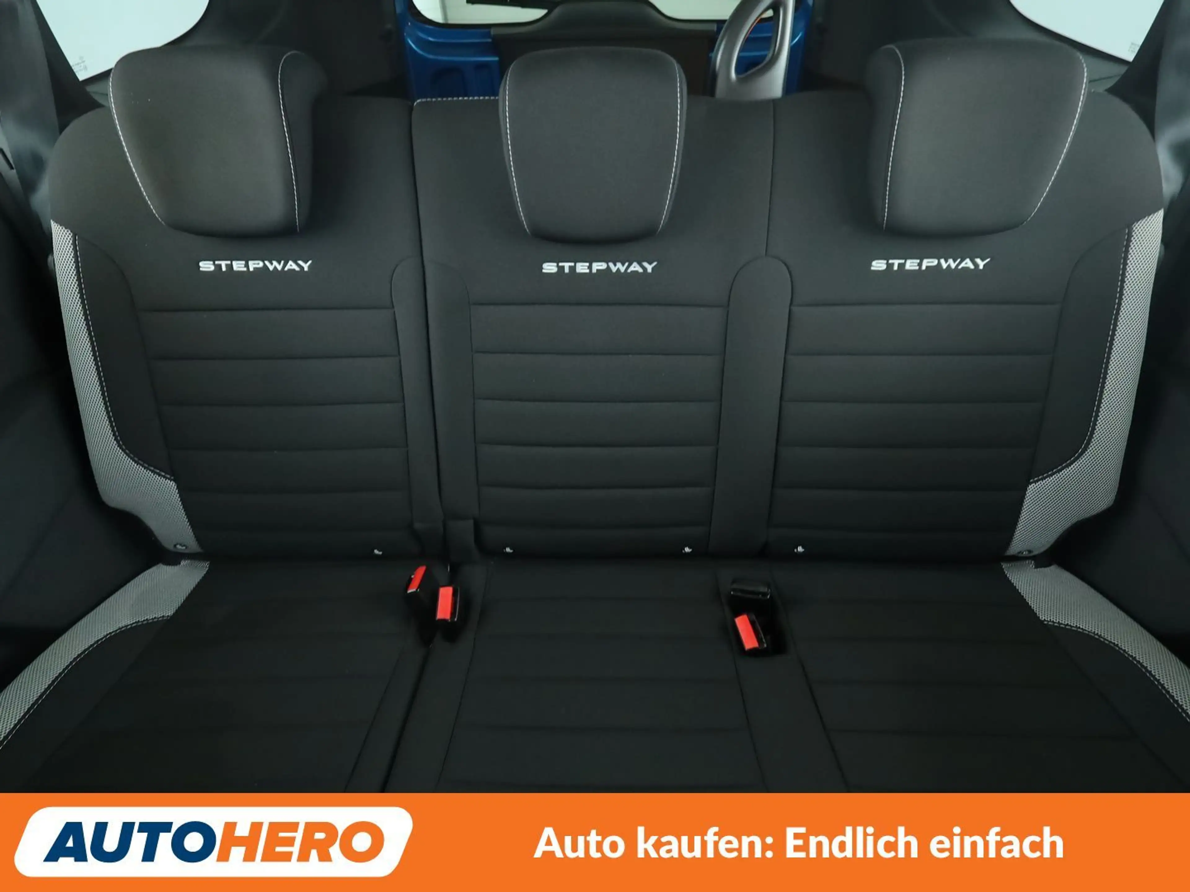 Dacia Lodgy 1.3 TCe Stepway Plus*NAVI*CAM*PDC*SHZ*KLIMA* — photo 15
