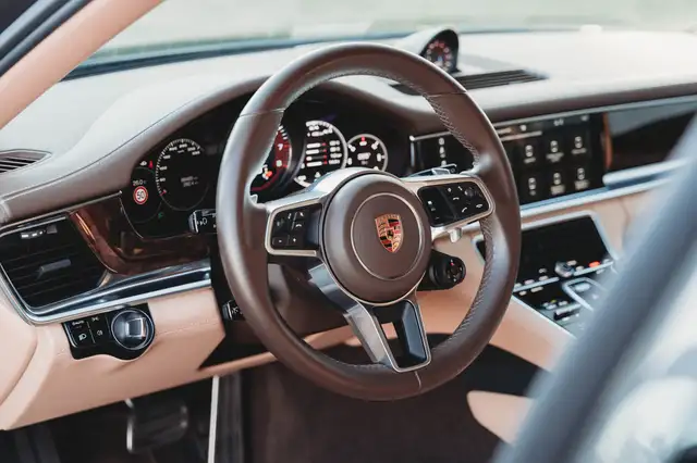 Porsche Panamera view 14