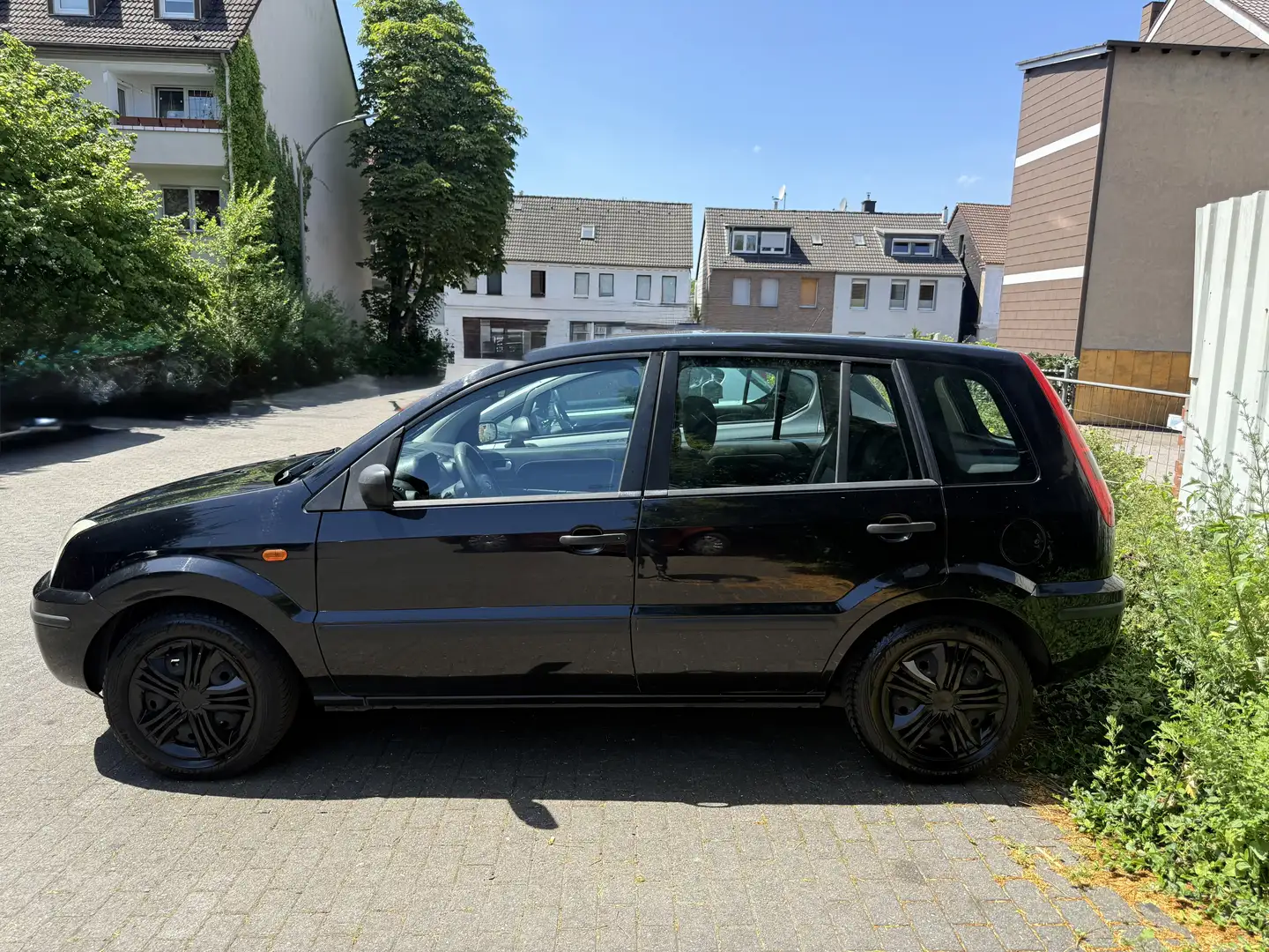 Ford Fusion 1.4 Automatik 1 hand tüv bis 10/2026 Schwarz - 1