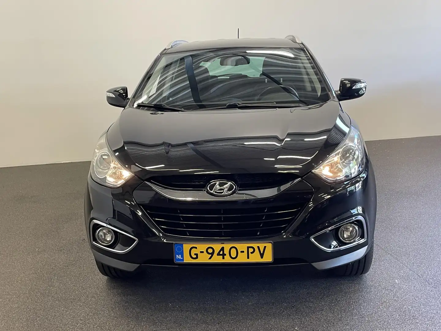 Hyundai iX35 2.0i i-Catcher Navigatie Camera Cruise Stoelverwar Zwart - 2