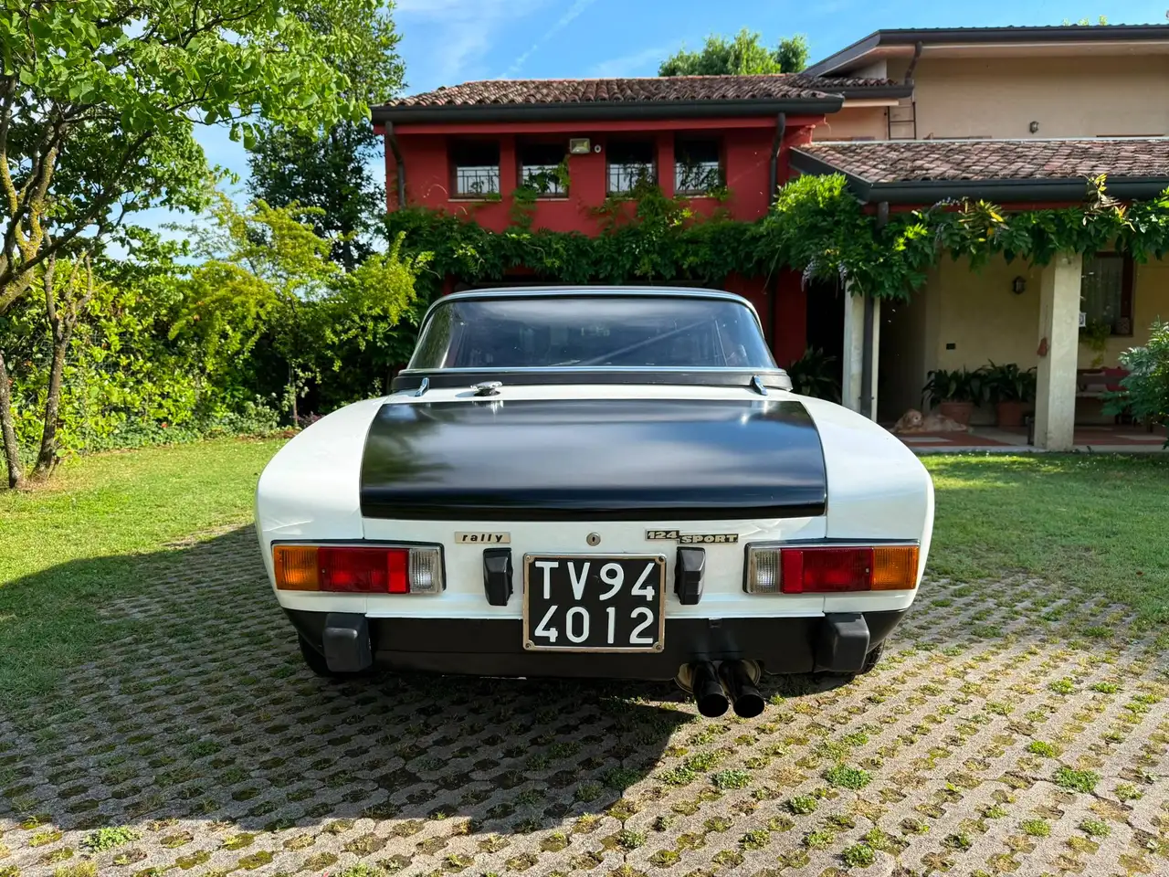 Fiat 124 Spider Abarth 124 Rally, foto 4