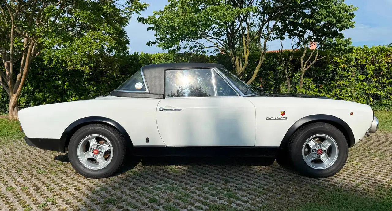 Fiat 124 Spider Abarth 124 Rally, foto 3