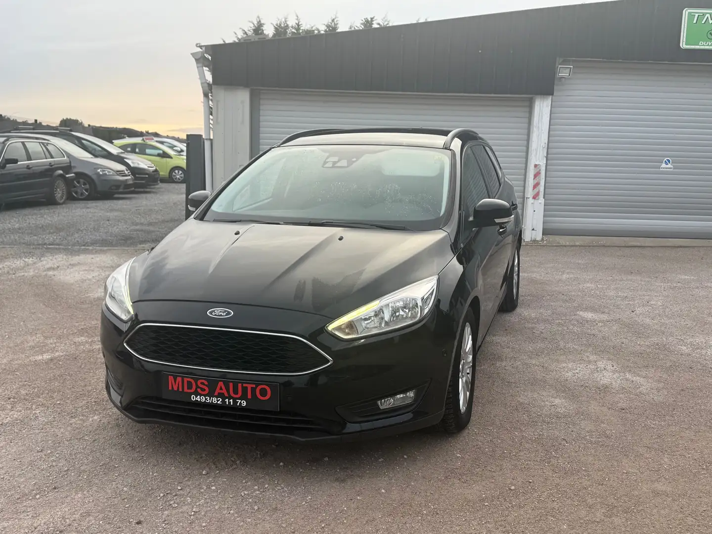 Ford Focus 1.5 TDCi Titanium PowerShift Noir - 1