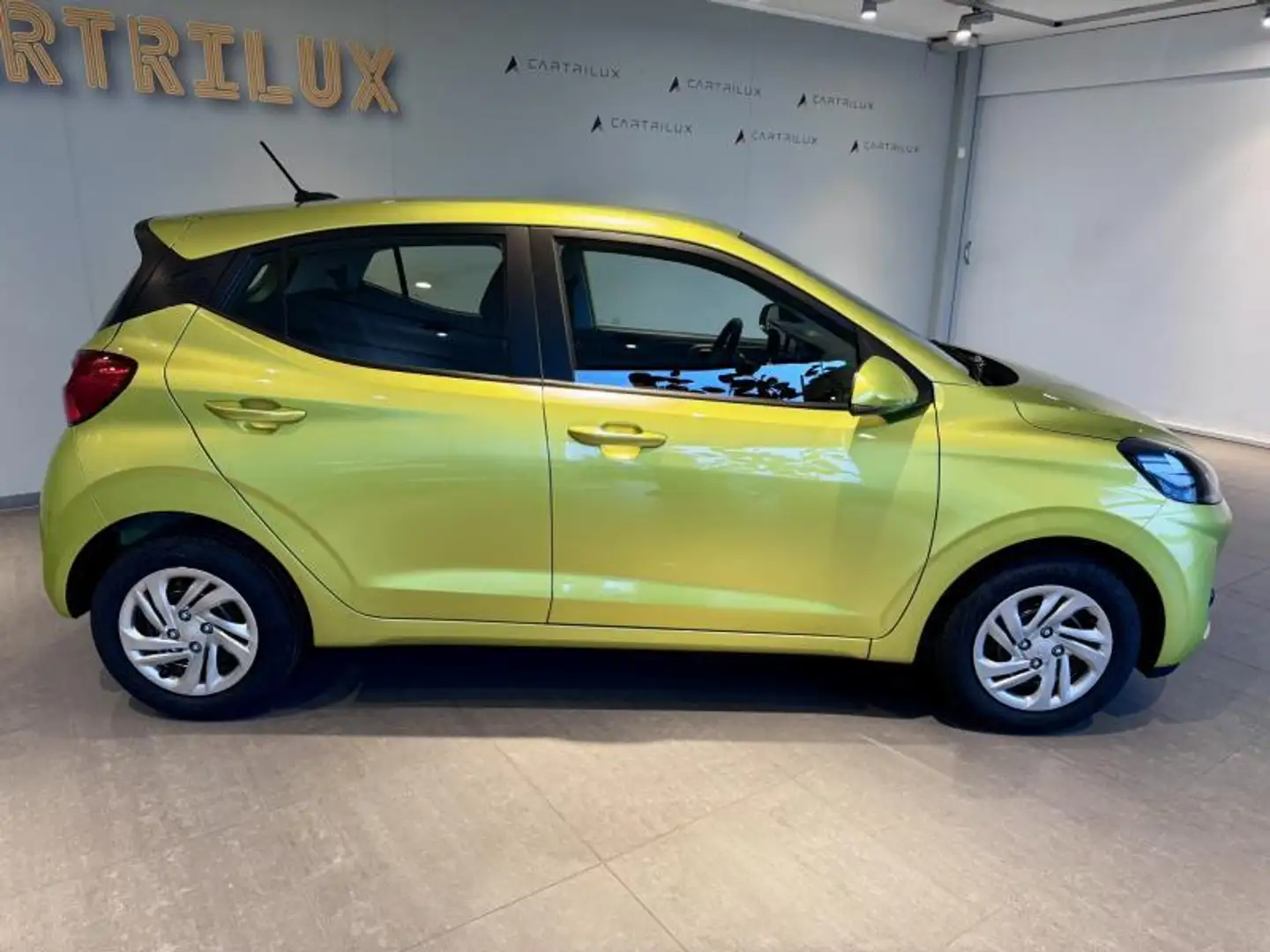 Hyundai i10 TWIST 63 AUTO5 Vert - 2