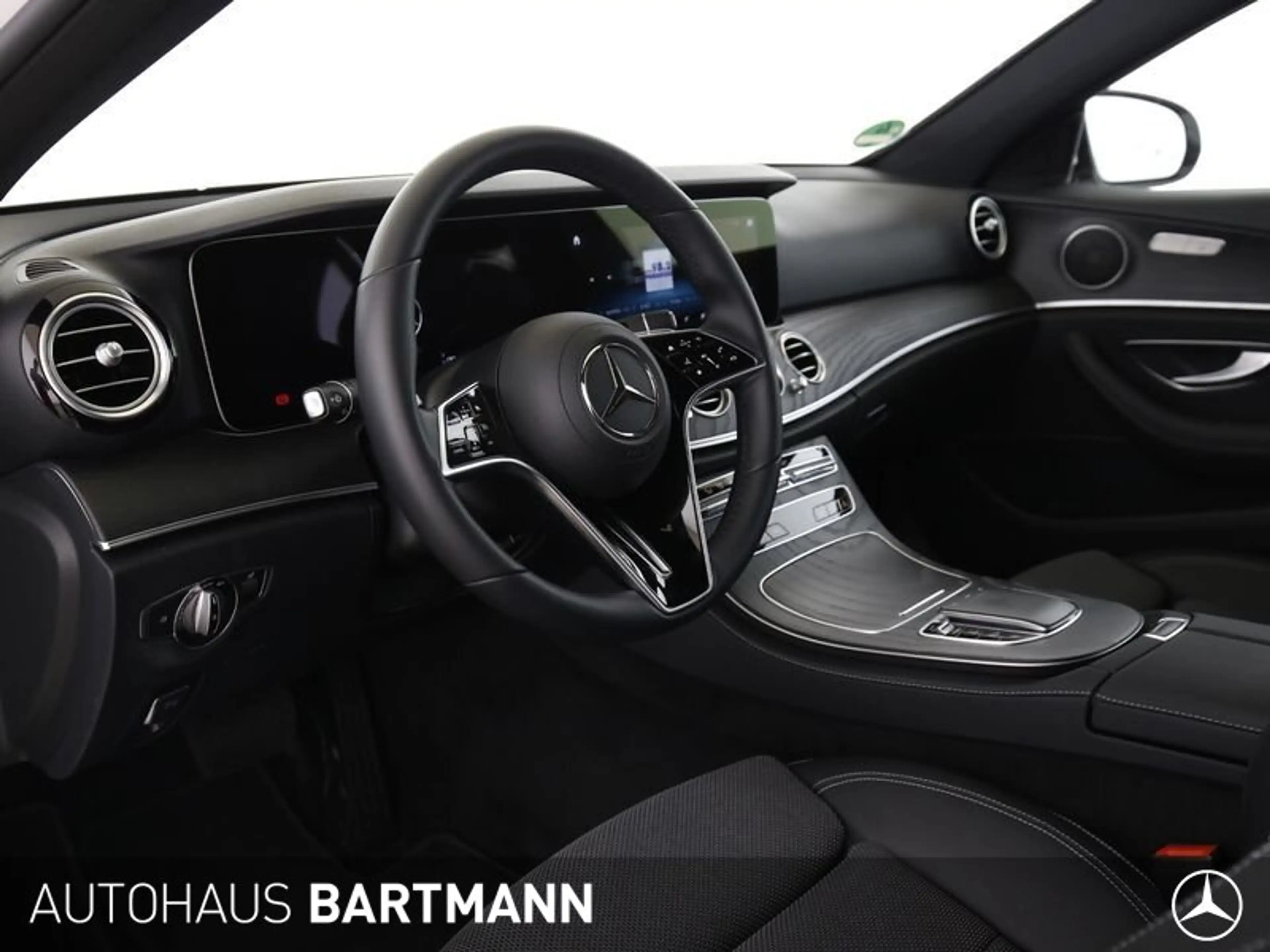 Mercedes-Benz E 200 E 200 d COMAND+AVANTGARDE+ WIDESCREEN+LED+SZH+++ — photo 6