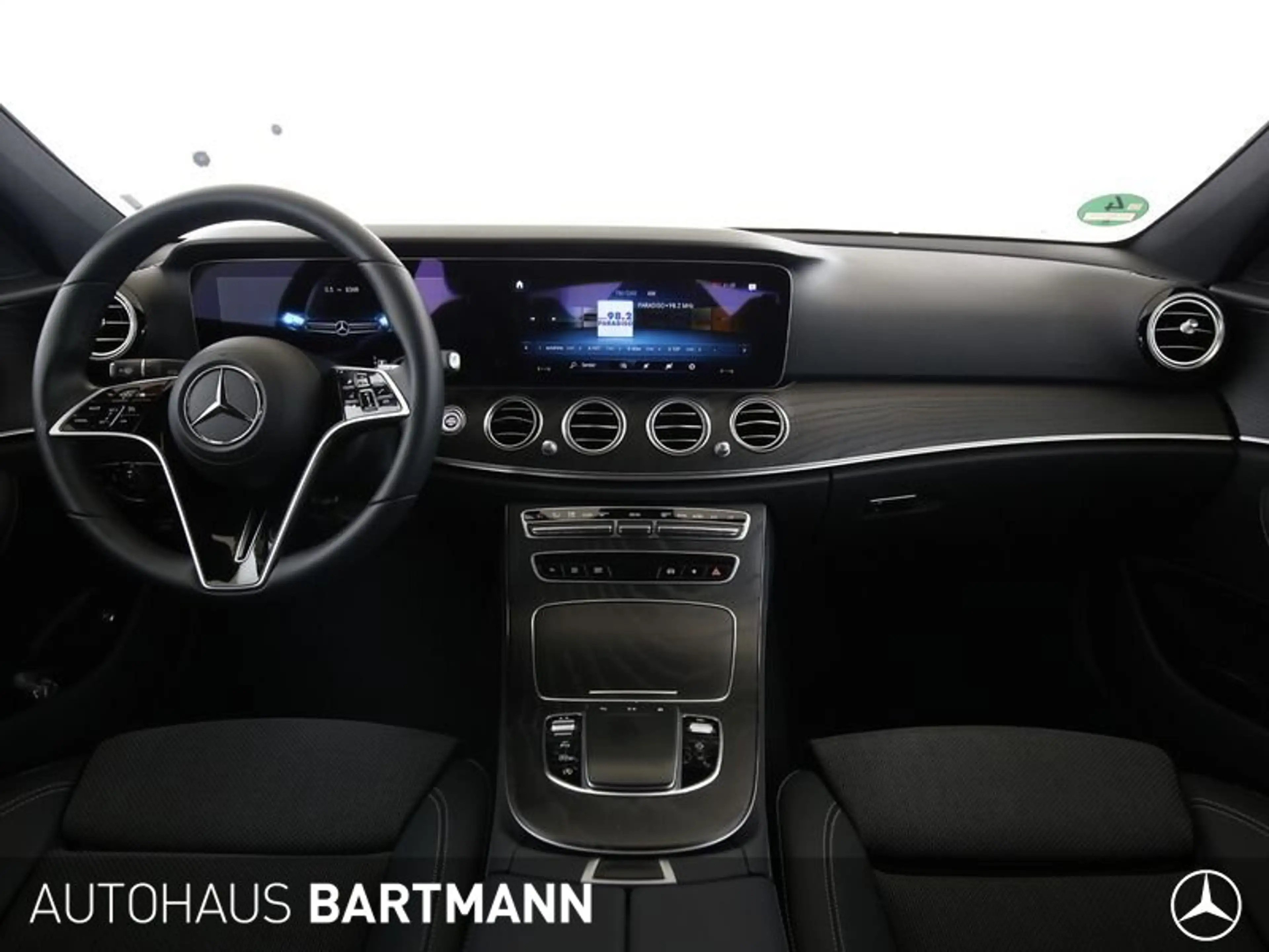 Mercedes-Benz E 200 E 200 d COMAND+AVANTGARDE+ WIDESCREEN+LED+SZH+++ — photo 5