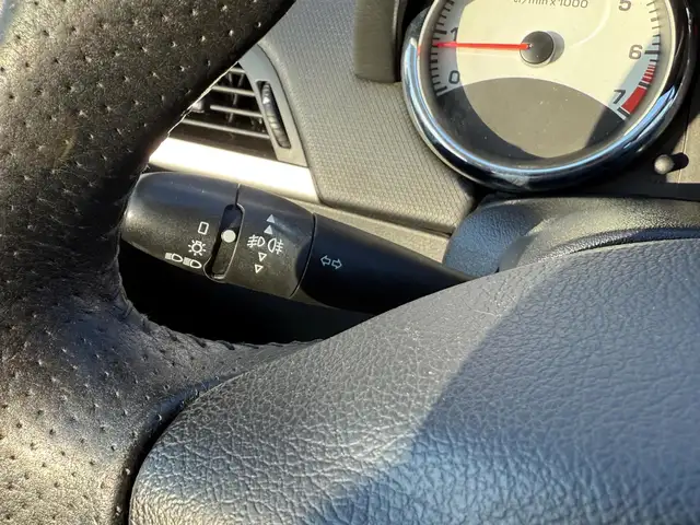 Peugeot 207 view 10