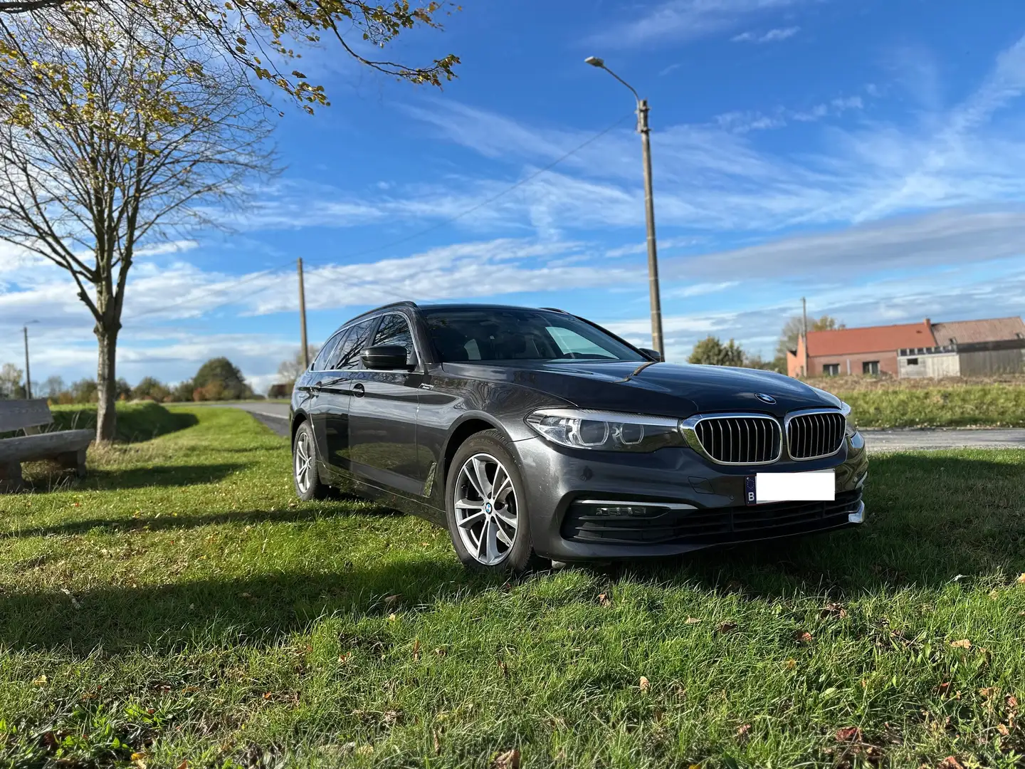BMW 518 518d Touring Aut. Grijs - 1