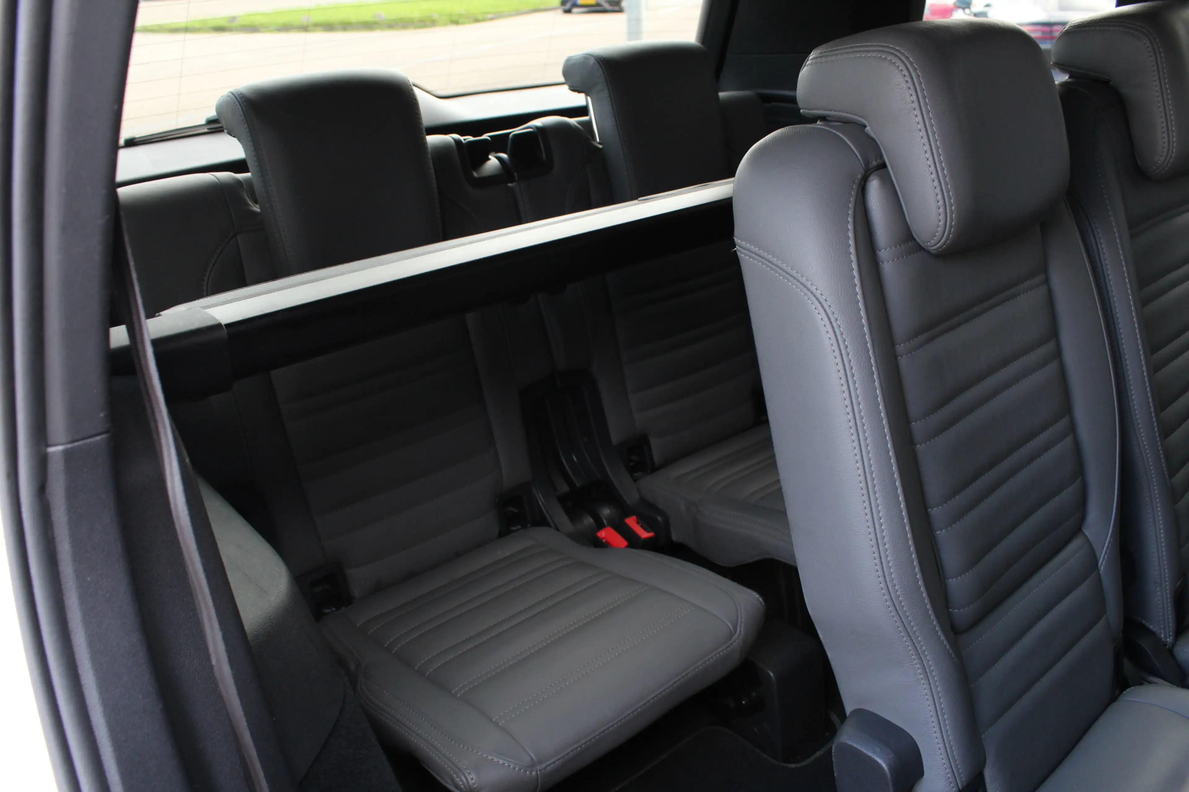Volkswagen Touran 1.6 TDI SCR Highline Business R 7p / Automaat / N. — photo 12