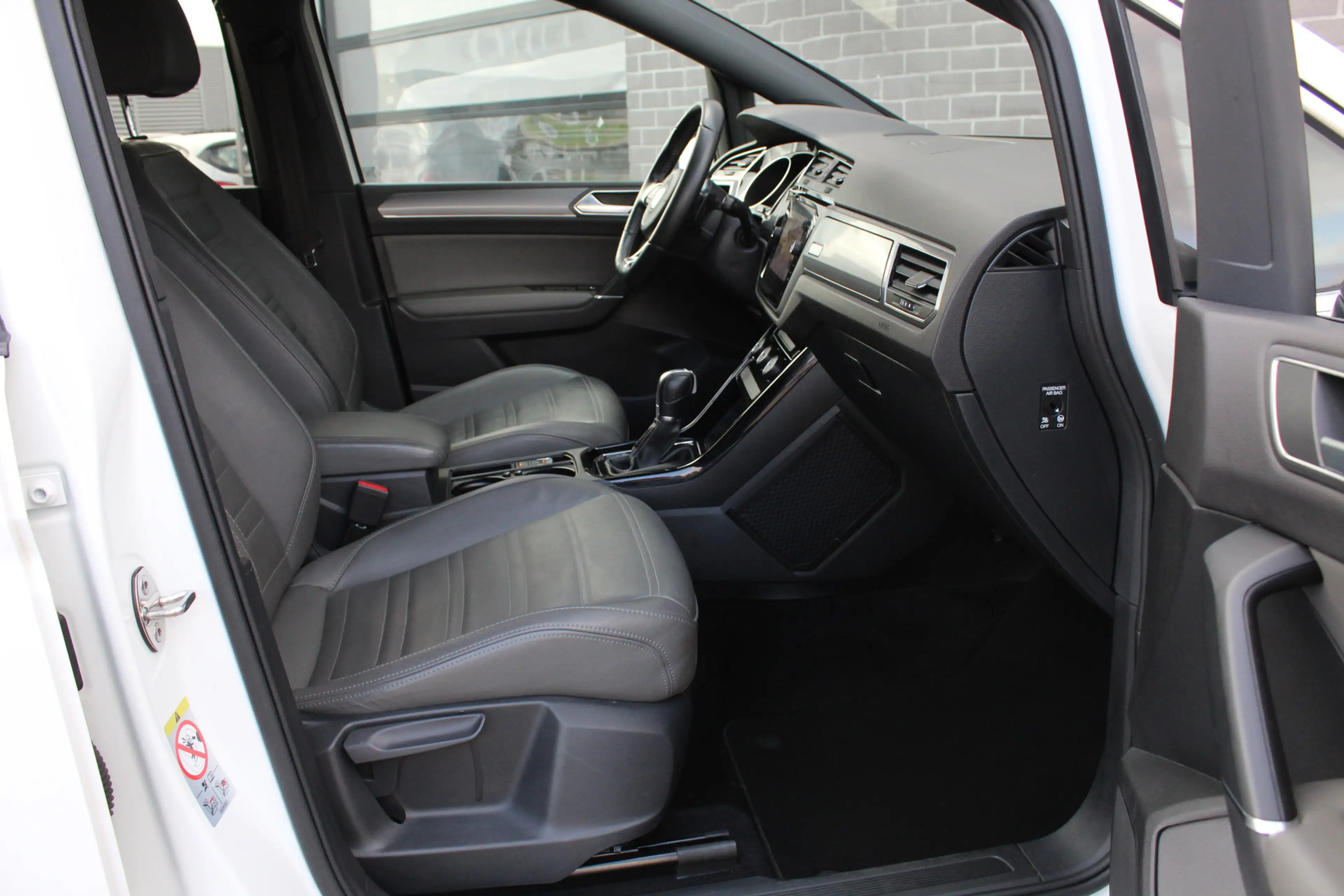 Volkswagen Touran 1.6 TDI SCR Highline Business R 7p / Automaat / N. — photo 9