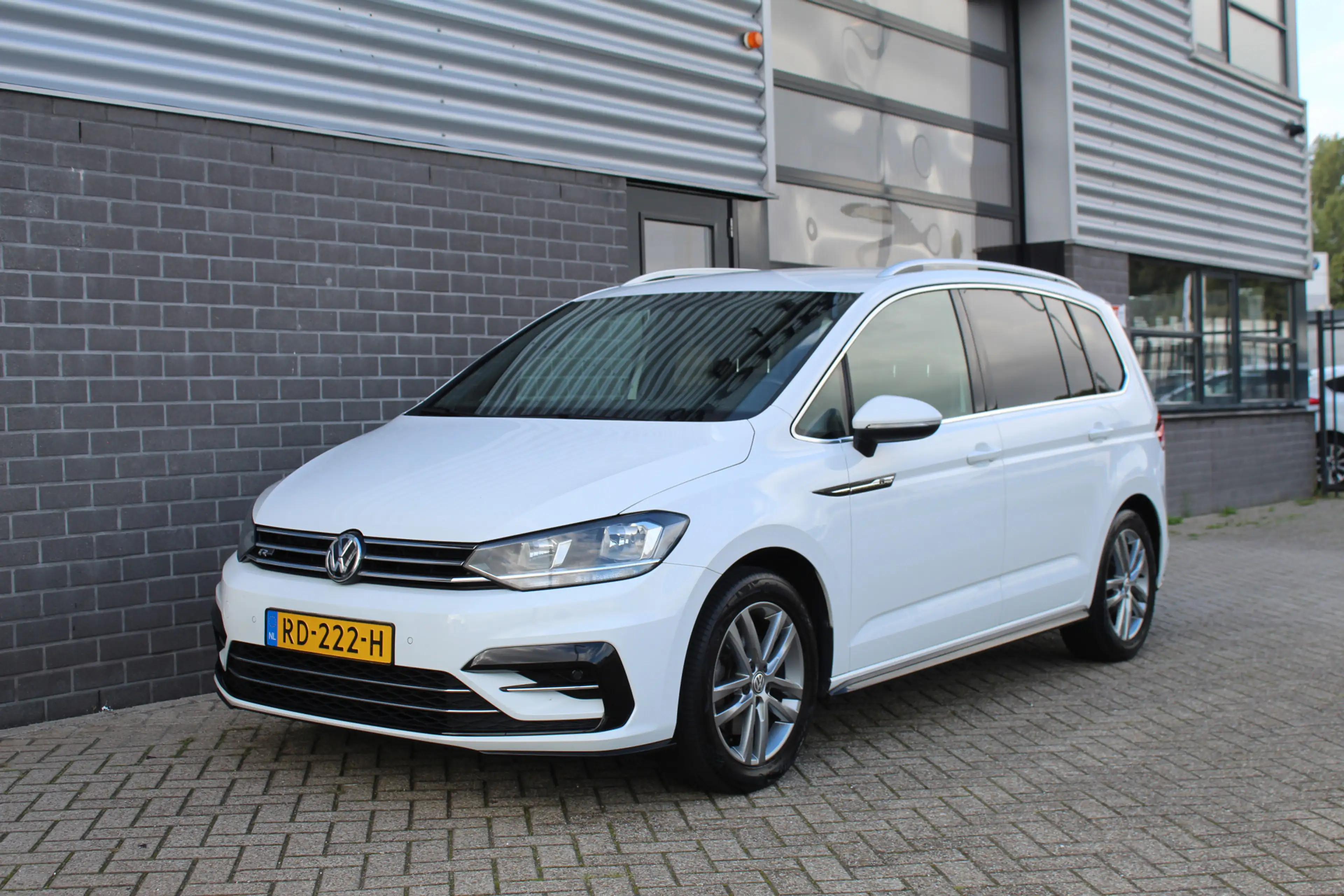 Volkswagen Touran 1.6 TDI SCR Highline Business R 7p / Automaat / N. — photo 4