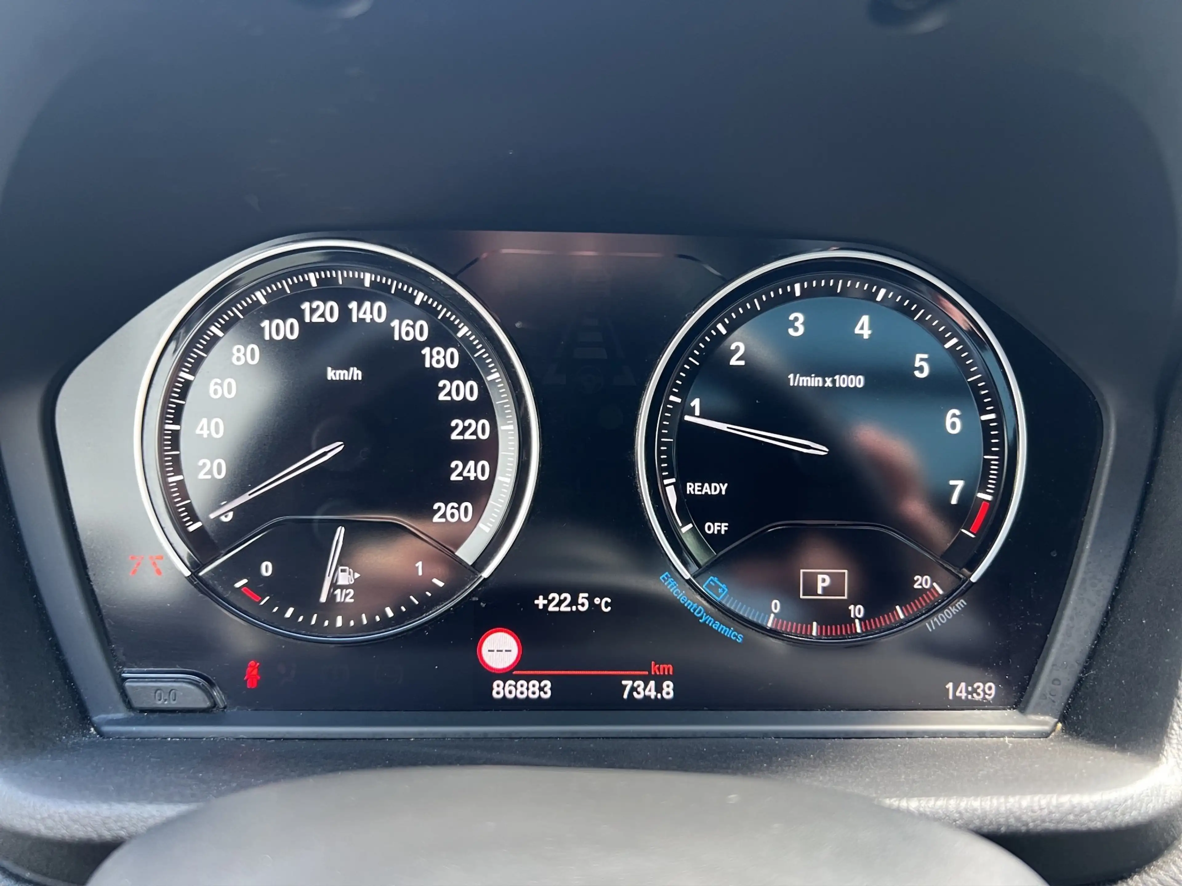 BMW X2 xDrive20i Advantage LED Pano DrvAss Navi RFK — photo 15