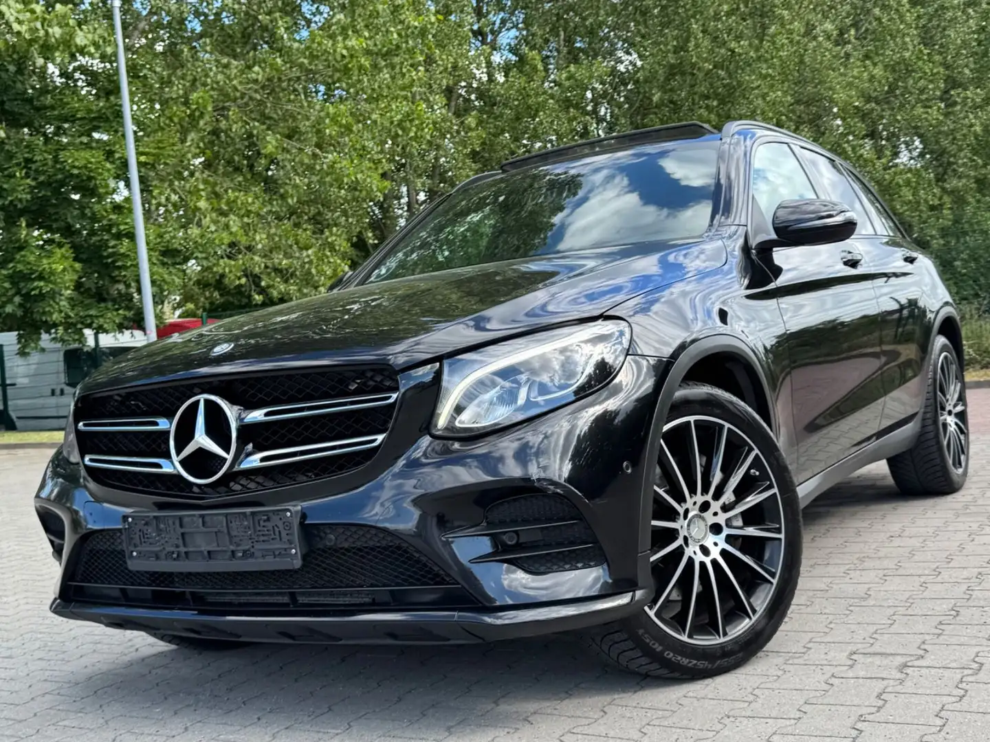 Mercedes-Benz GLC 250 d 4Matic AMG Line/PANO/LED/CAM/XENON Negro - 2