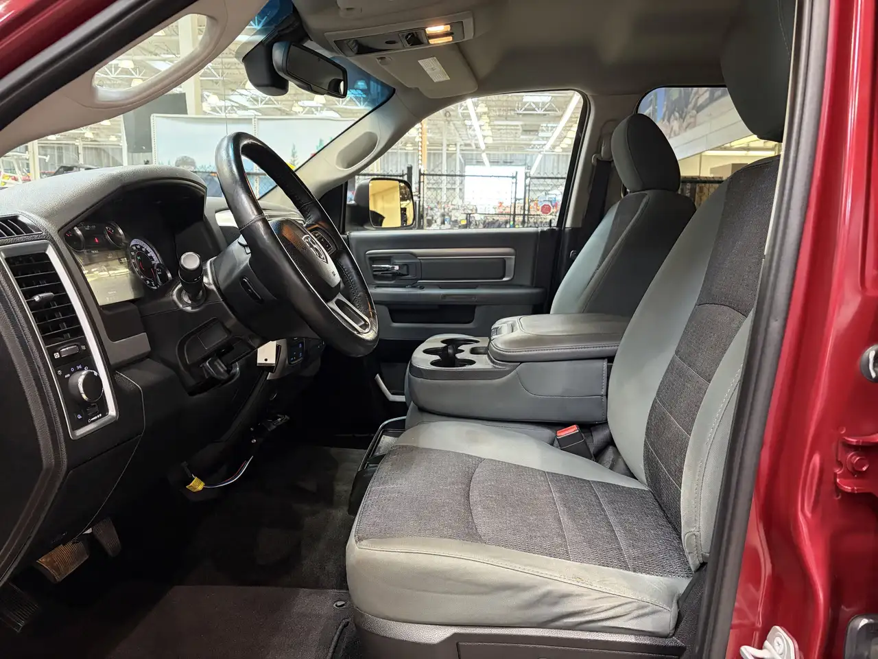 RAM 1500 снимка RAM 1500
