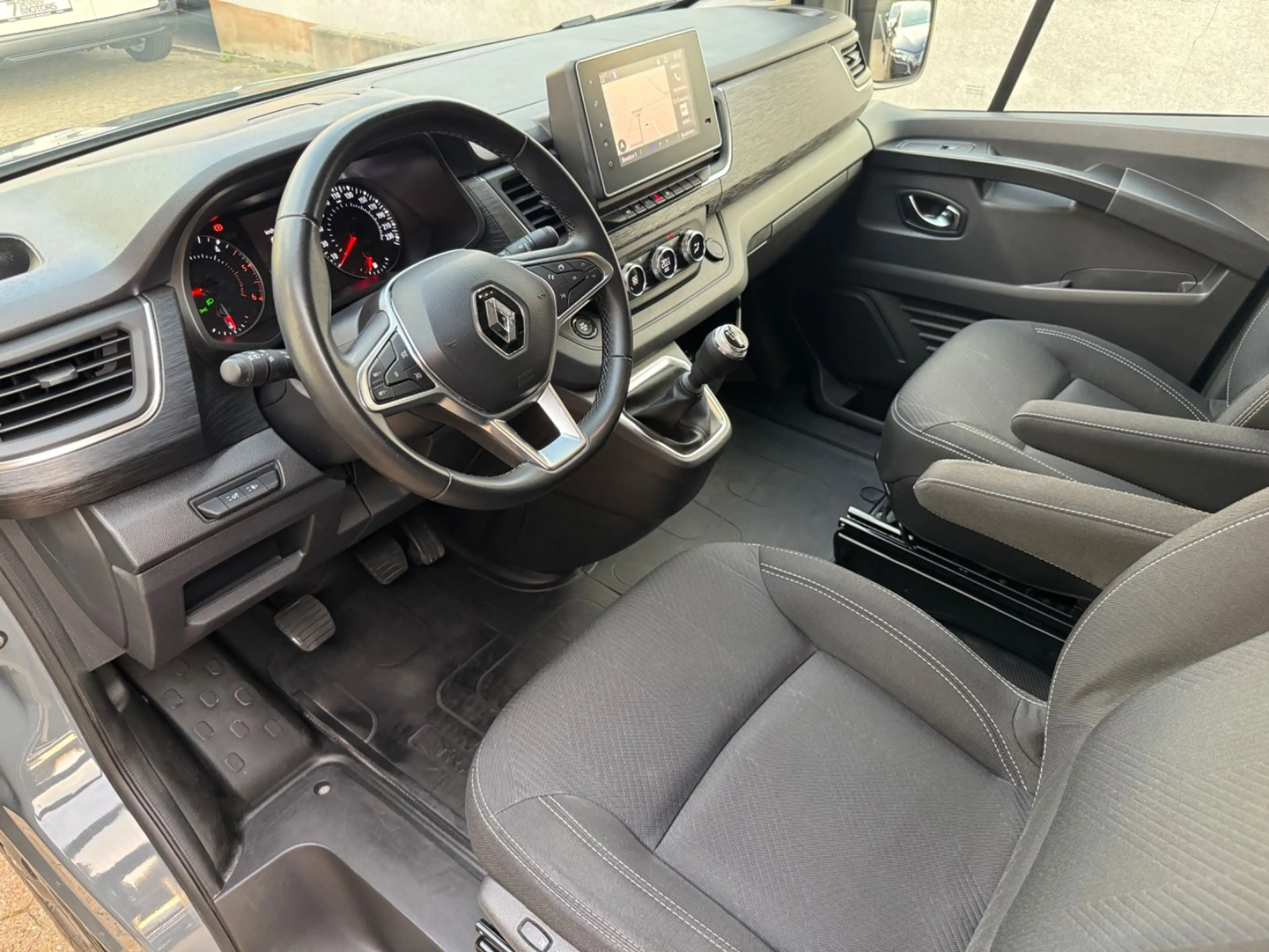 Renault Trafic Blue dCi 170 L2H1 Navi LED Kamera Tempo. — photo 7