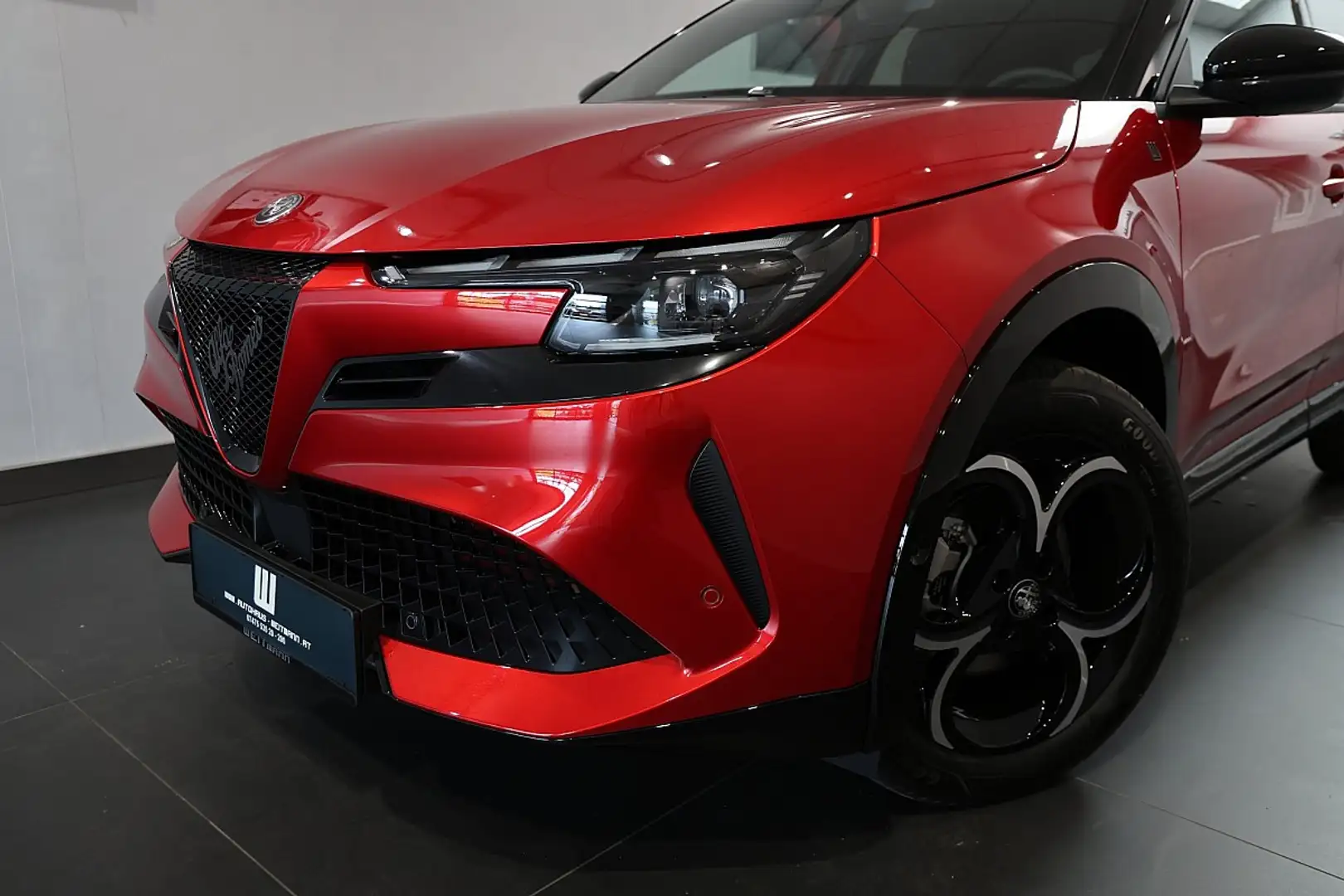 Alfa Romeo Junior Ibrida Q4 1.2 e-DCT6 Mild Hybrid Q4 Rouge - 2