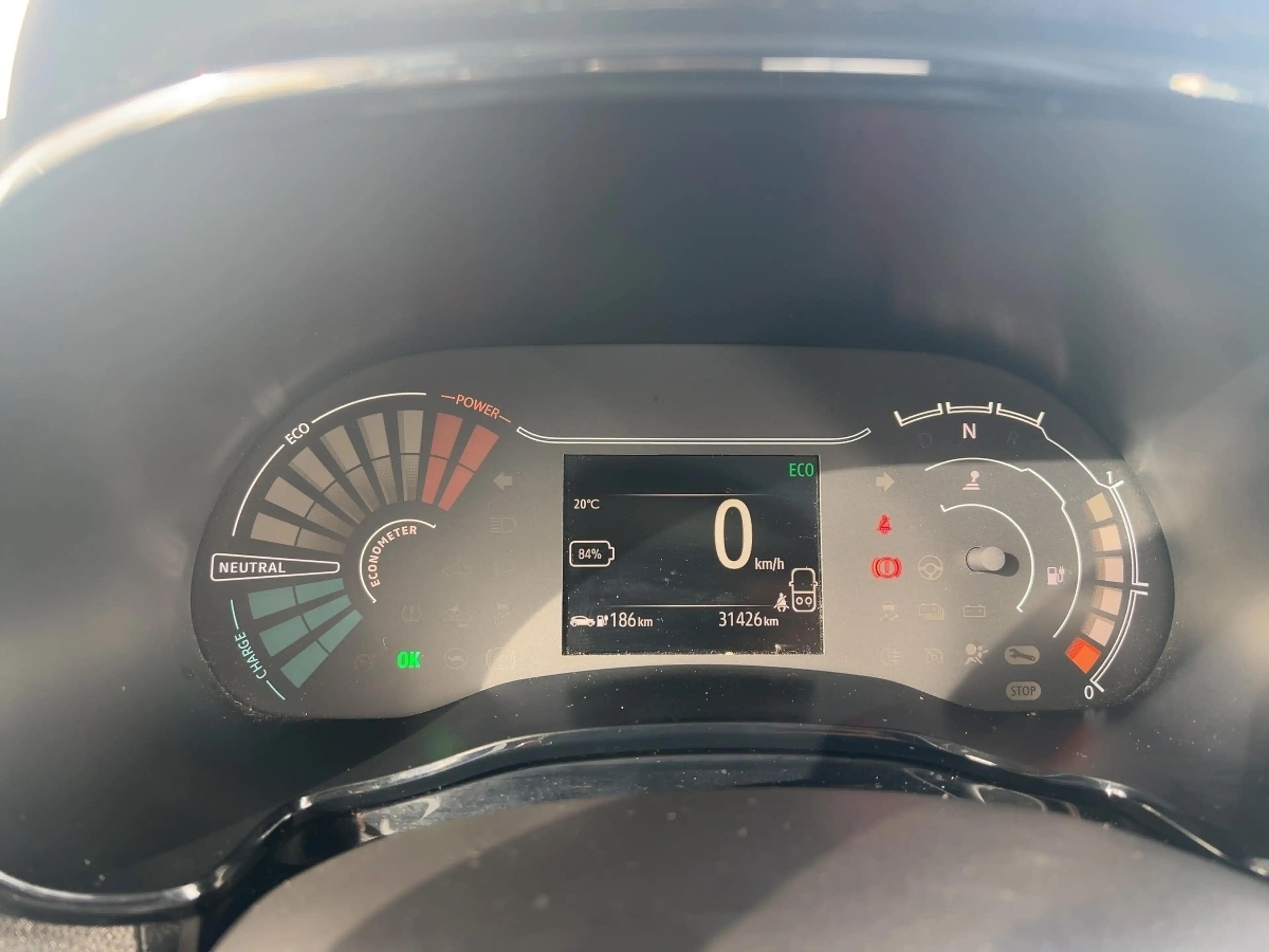Dacia Spring Essential KLIMA LED-Tagfahrlicht ABS ESP ZV — photo 13