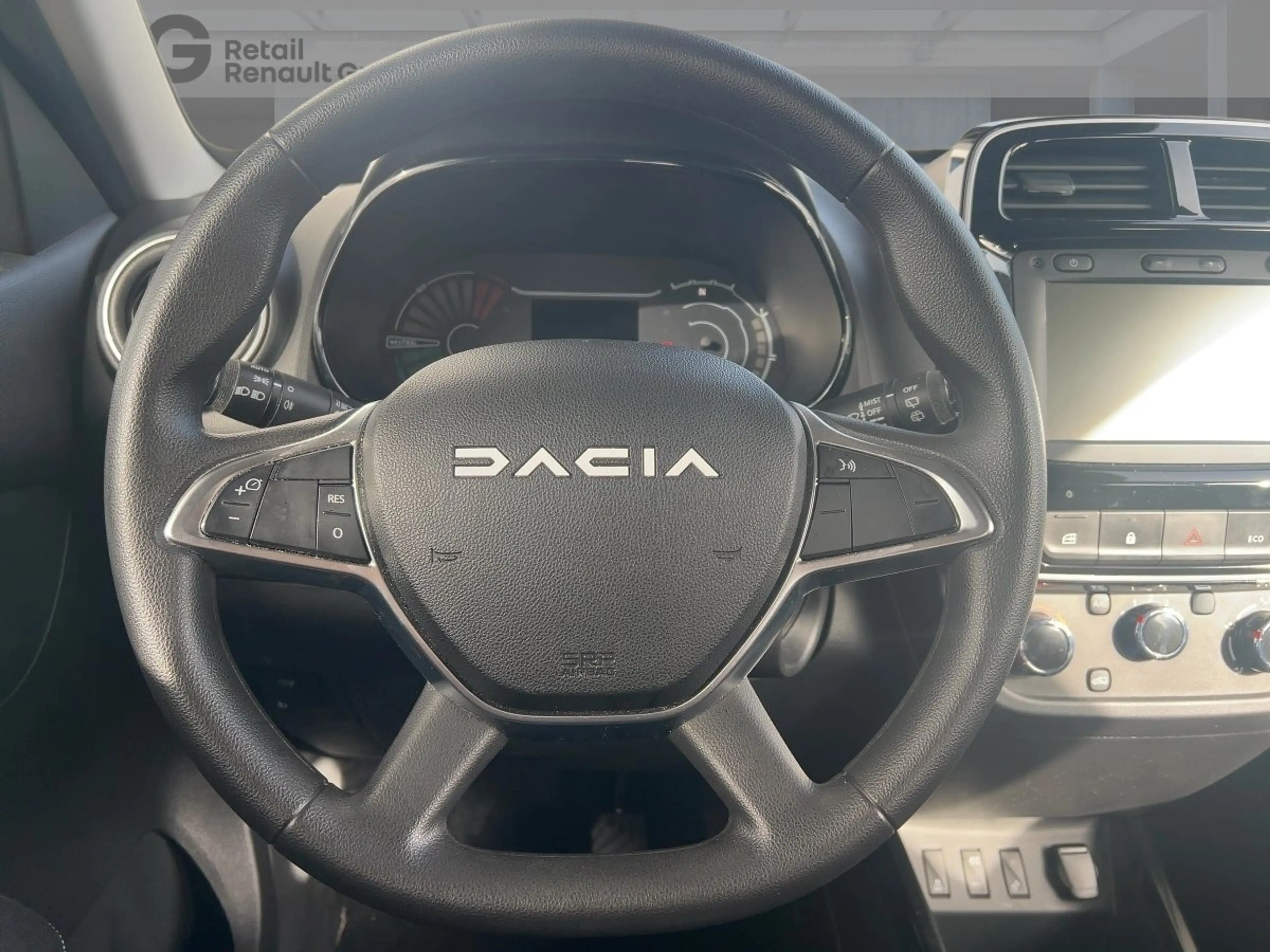 Dacia Spring Essential KLIMA LED-Tagfahrlicht ABS ESP ZV — photo 11