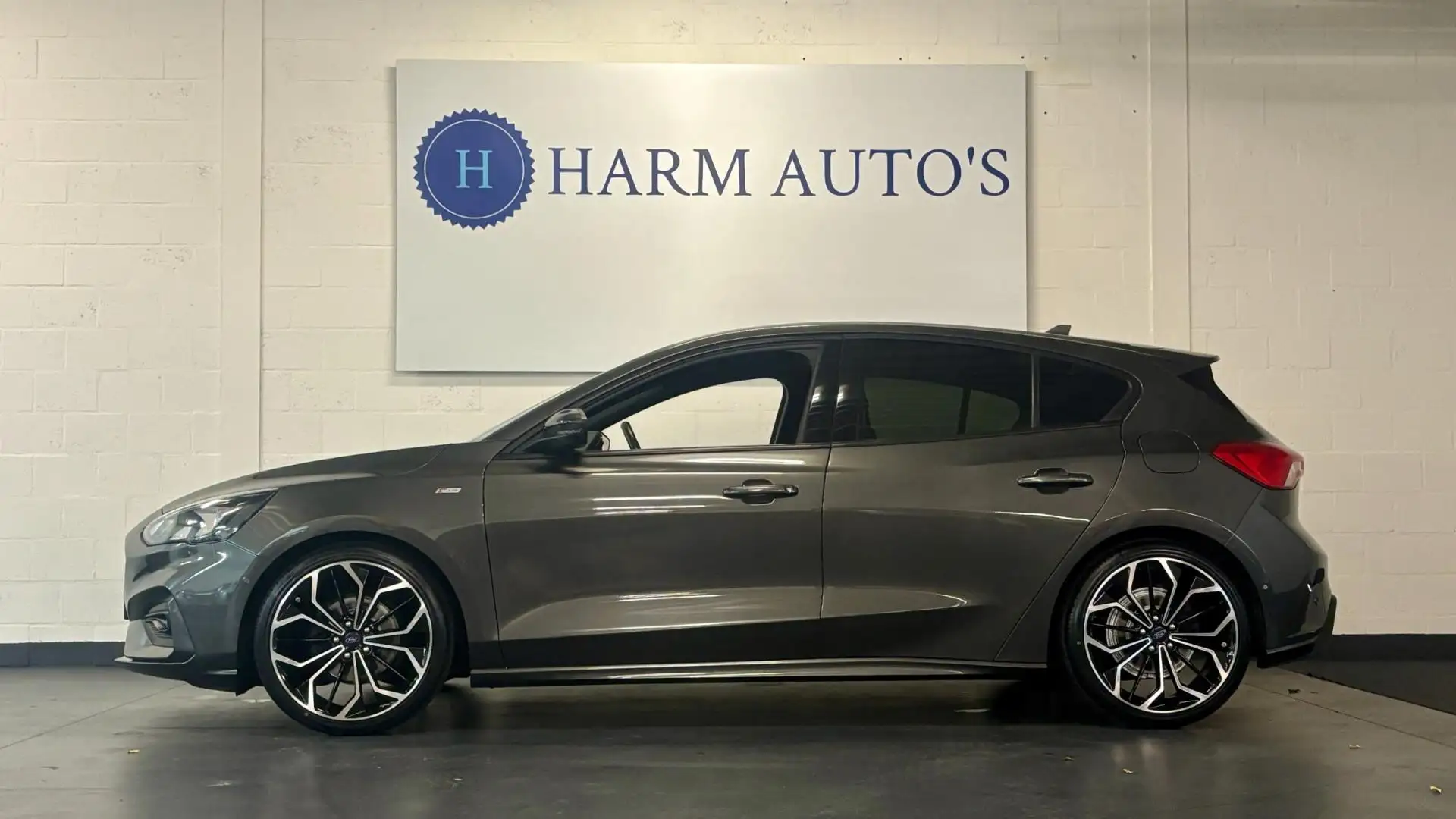 Ford Focus 1.0 EcoBoost ST Line 125pk Navi / Cruise/ CAM / PD Gris - 2