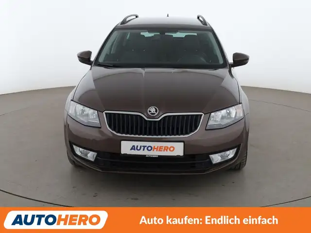 Skoda Octavia view 9