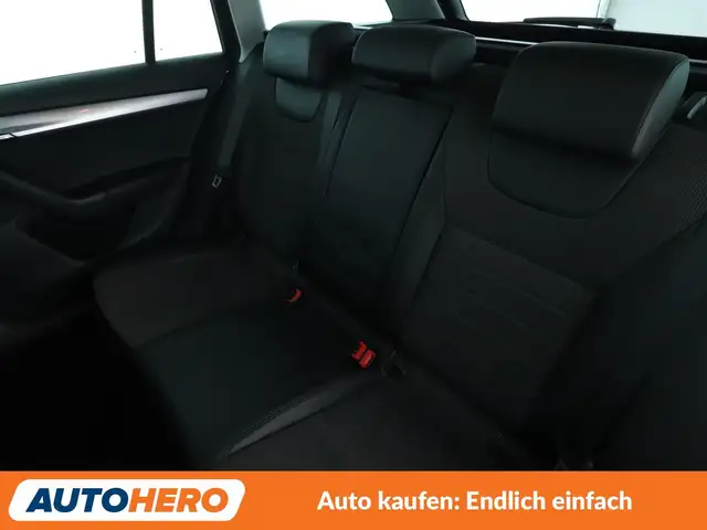 Skoda Octavia view 14