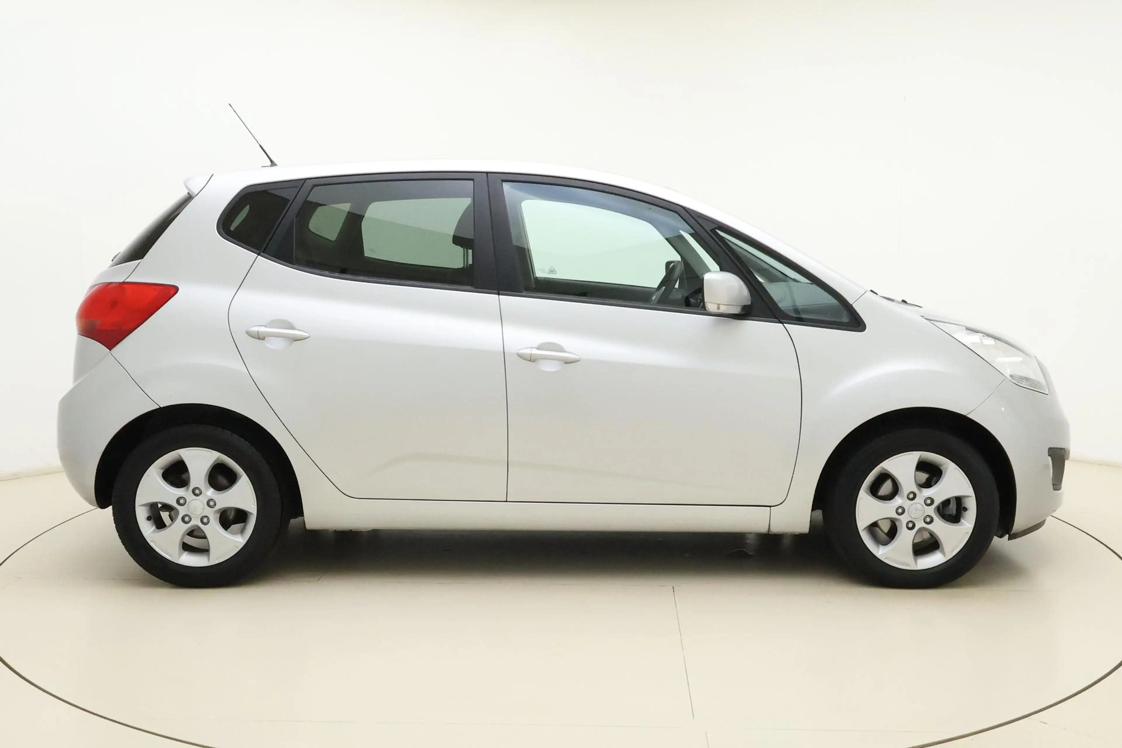 Kia Venga 1.6 CVVT Super Pack 125pk | Automaat | Climate Con — photo 9