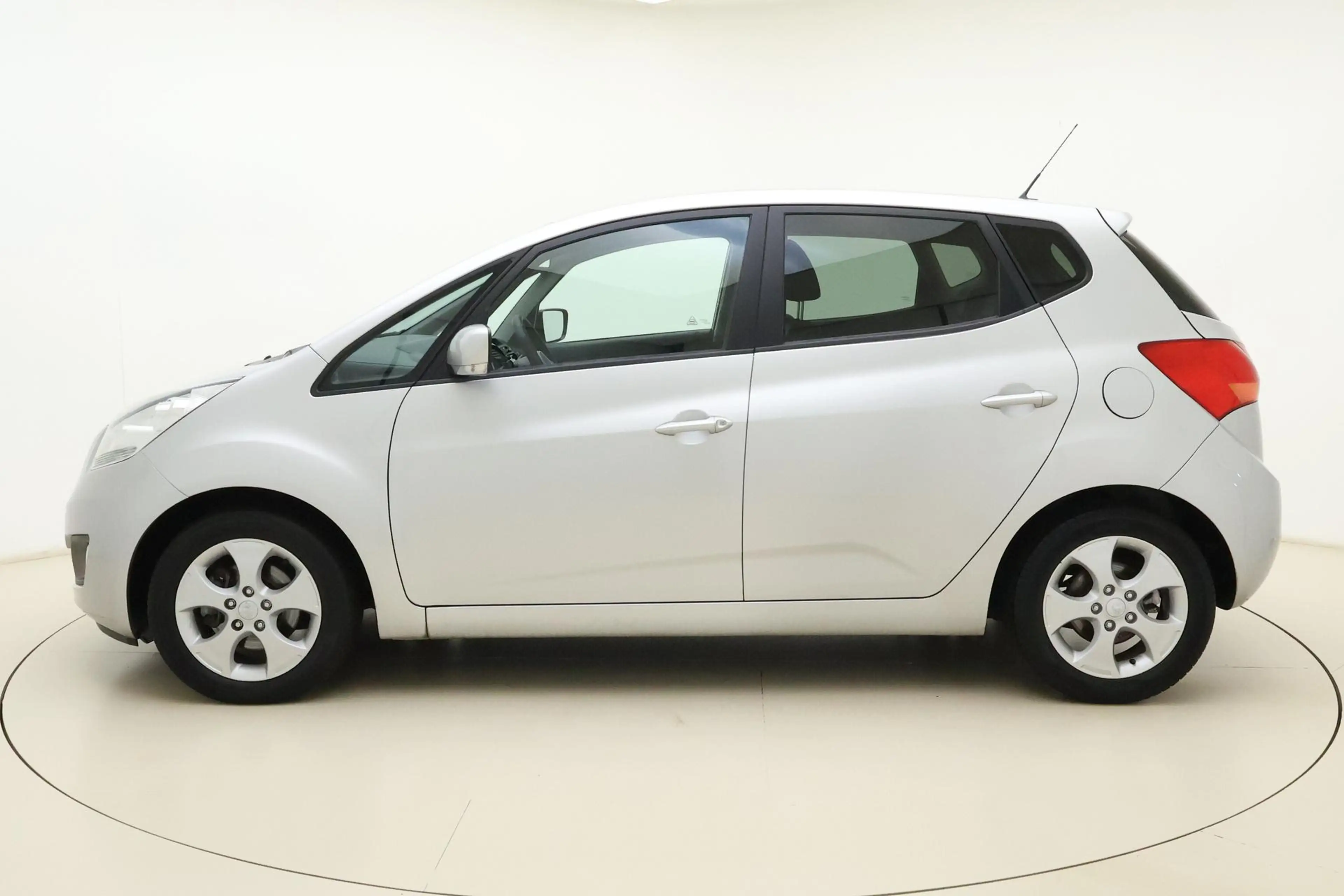 Kia Venga 1.6 CVVT Super Pack 125pk | Automaat | Climate Con — photo 5