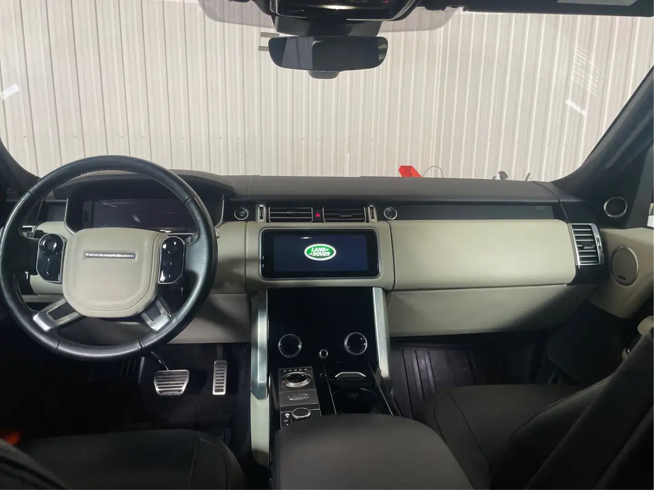 Land Rover Range Rover снимка Land Rover Range Rover