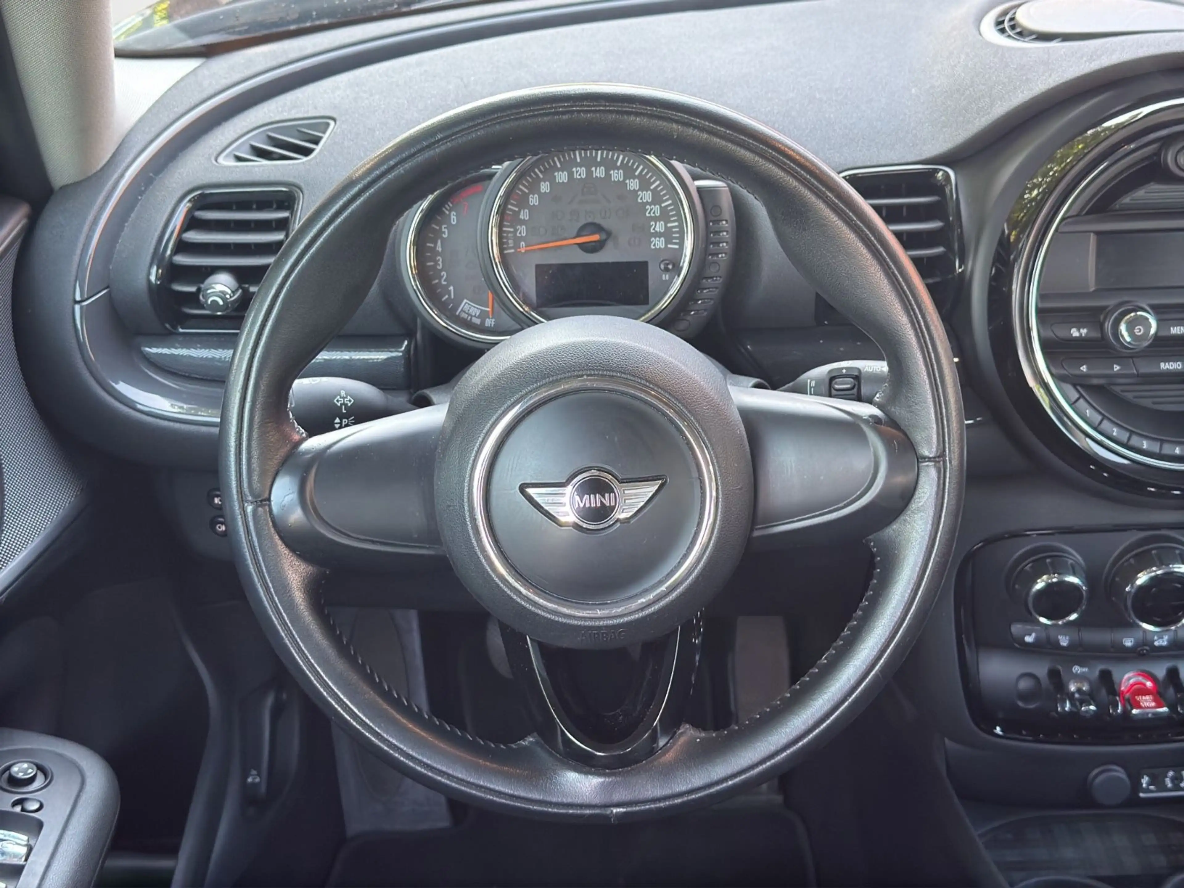 MINI One Clubman — photo 13