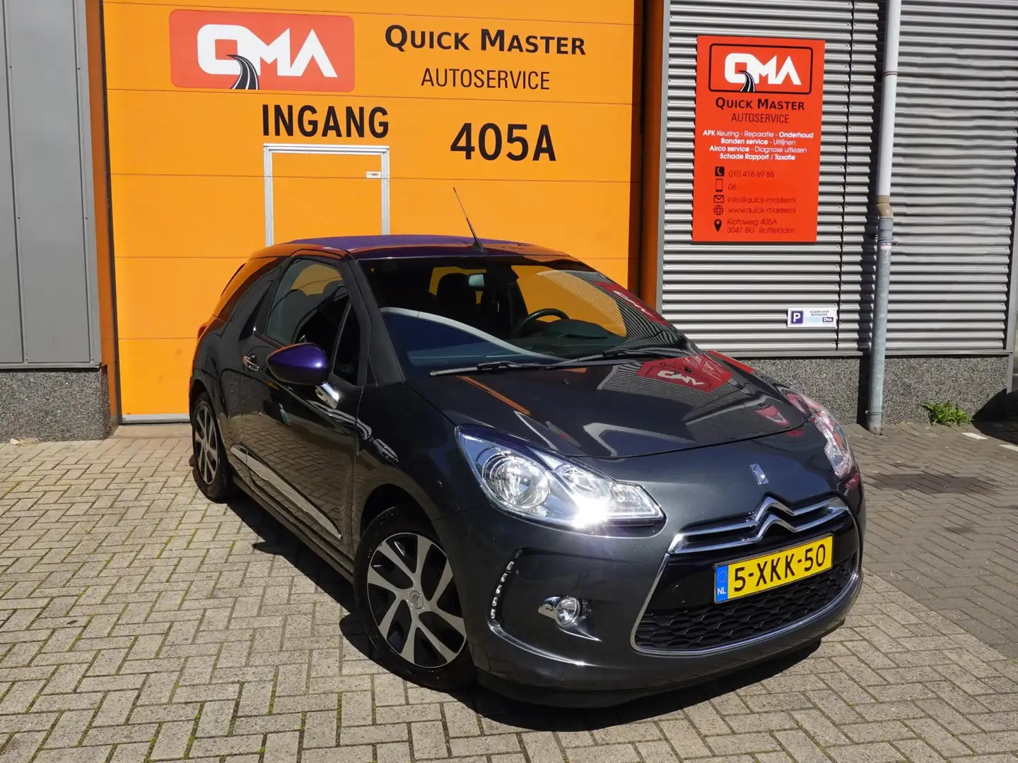 Citroen DS3 Cabrio 1.2 VTi Chic Airco NAP Gri - 2