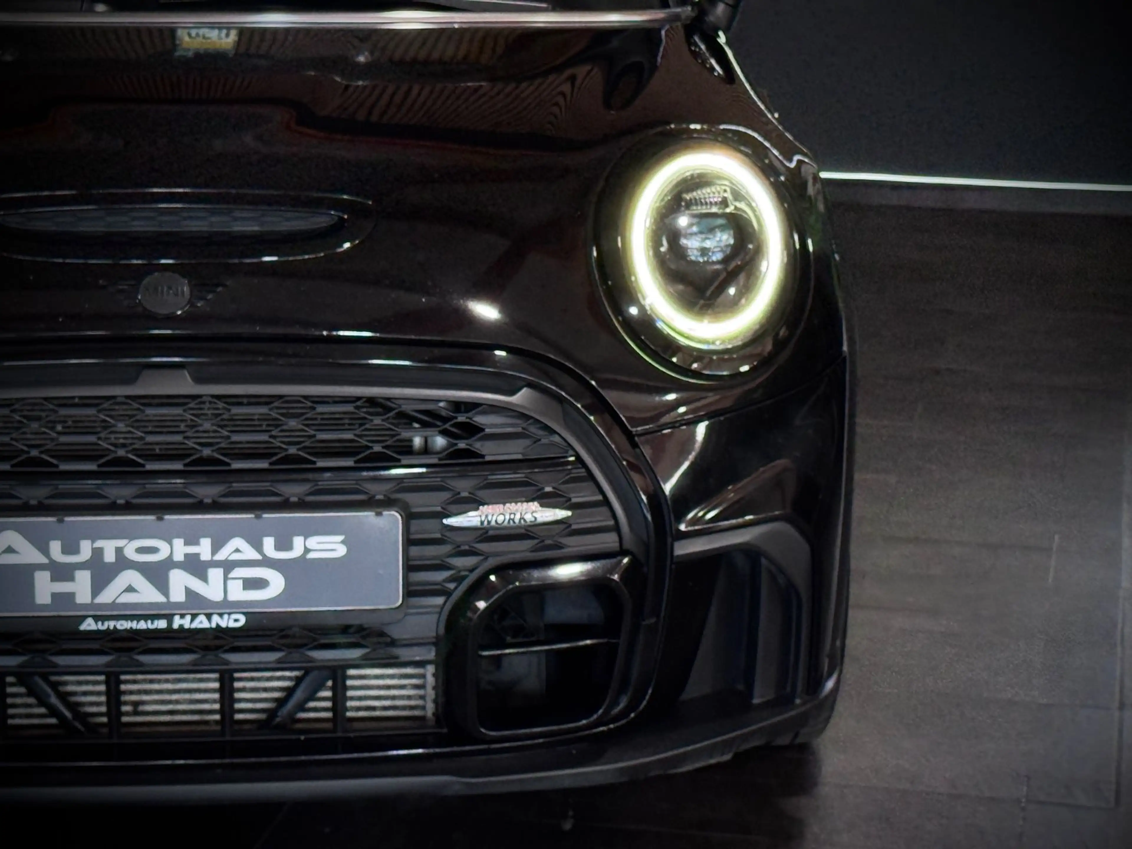 MINI John Cooper Works Cabrio John Cooper Works Trim*1 Hand*LED* — photo 4