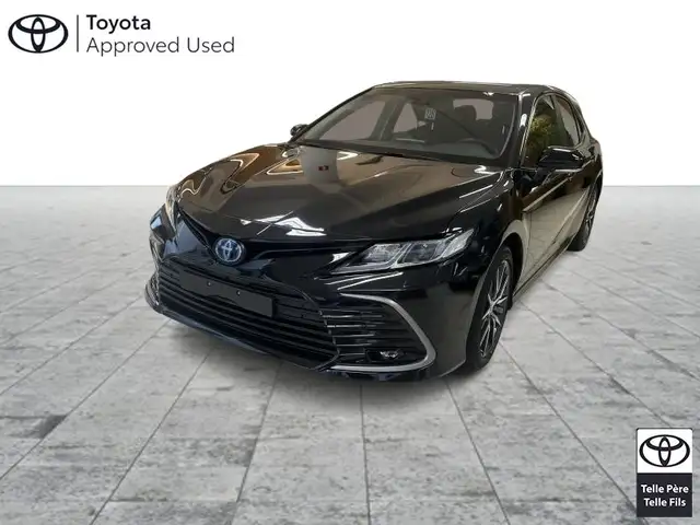 Toyota Camry Premium