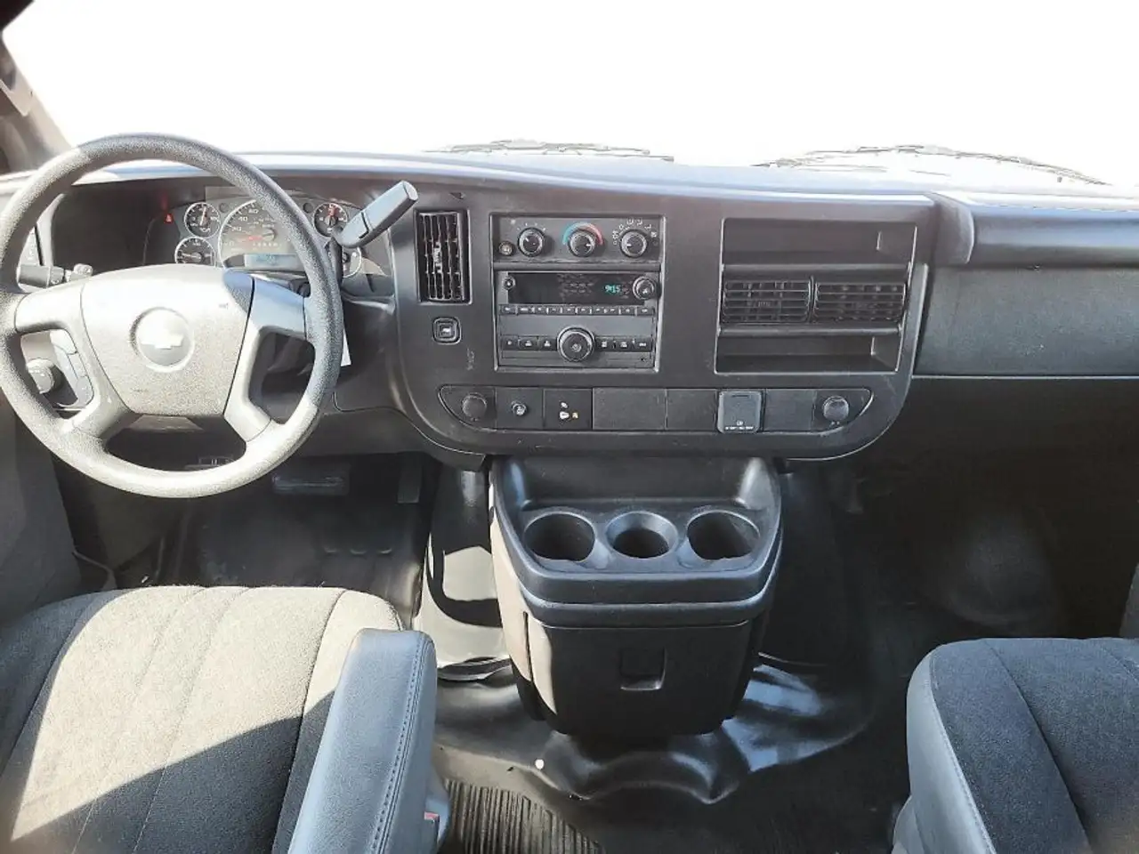 Chevrolet Express 2500 снимка Chevrolet Express 2500