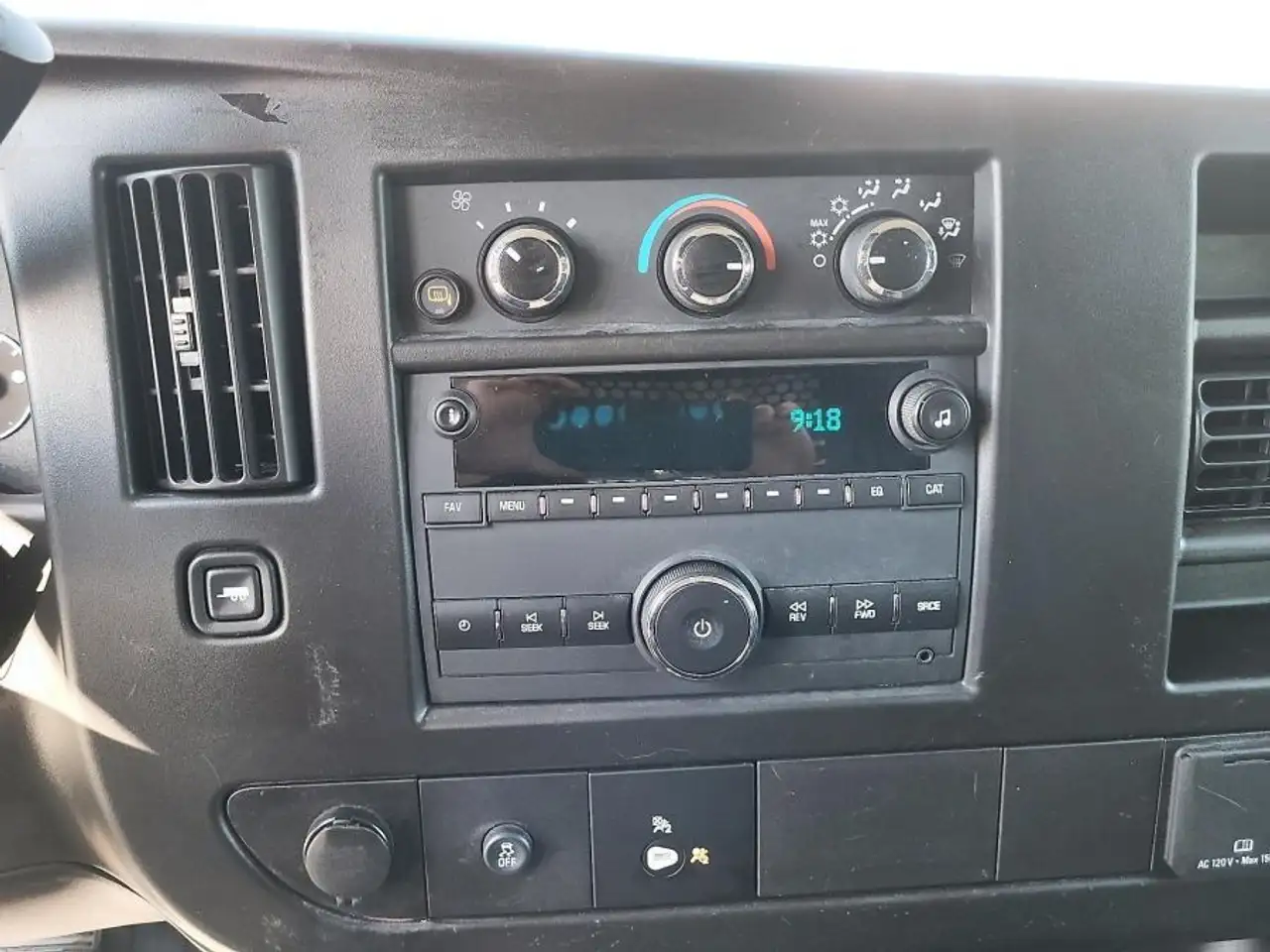 Chevrolet Express 2500 снимка Chevrolet Express 2500