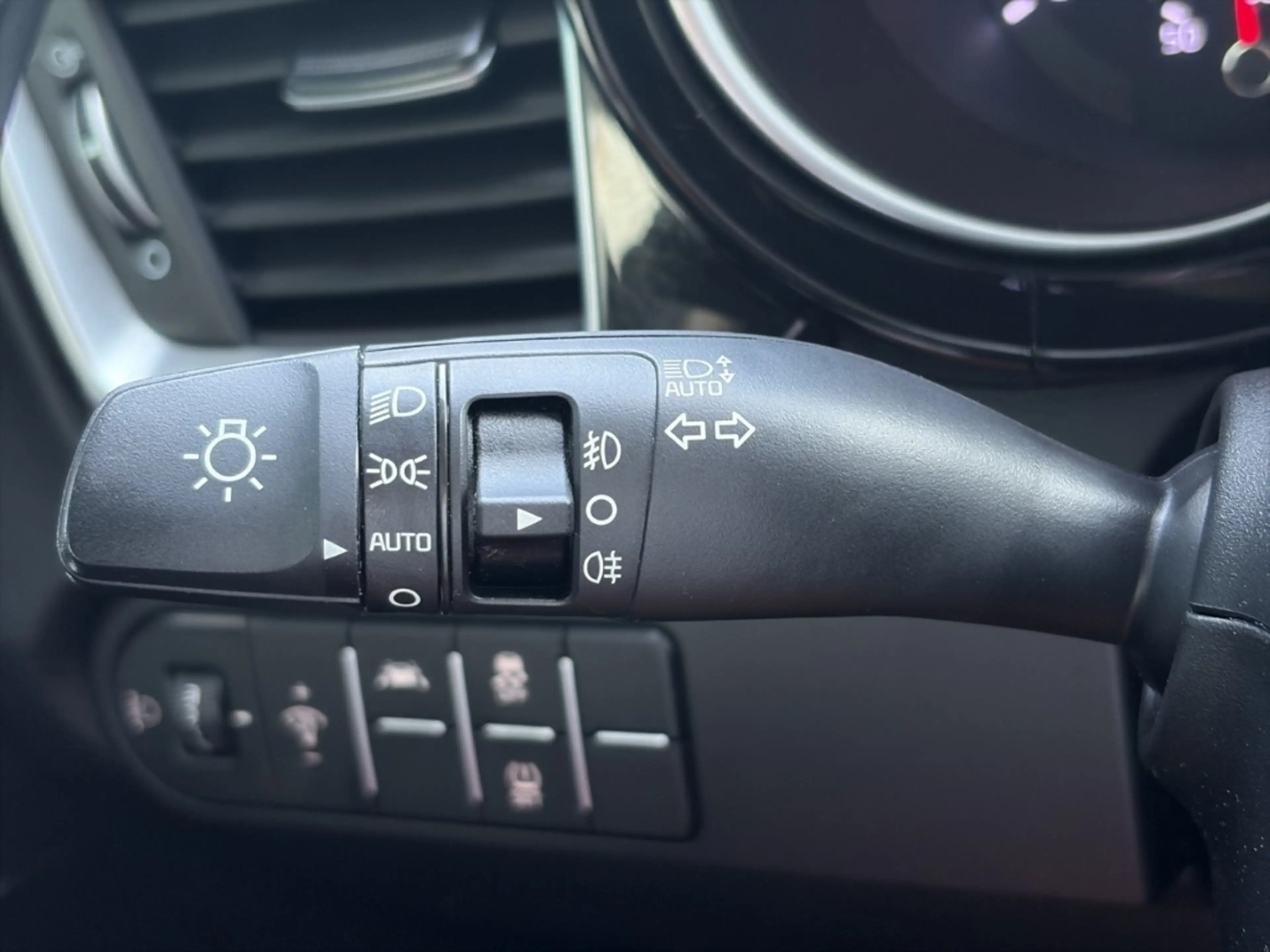 Kia XCeed VISION 1,5 T-GDI *CARPLAY*CAM*SITZHZG* — photo 15
