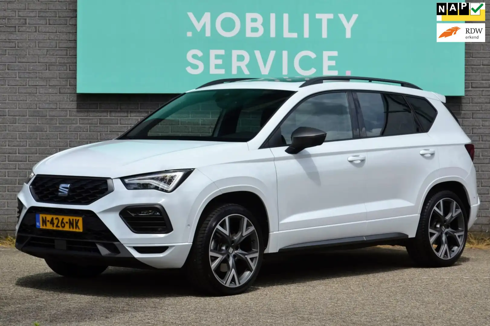 SEAT Ateca 1.5 TSI FR Business Intense Pano Clima LED CarPlay Blanco - 1