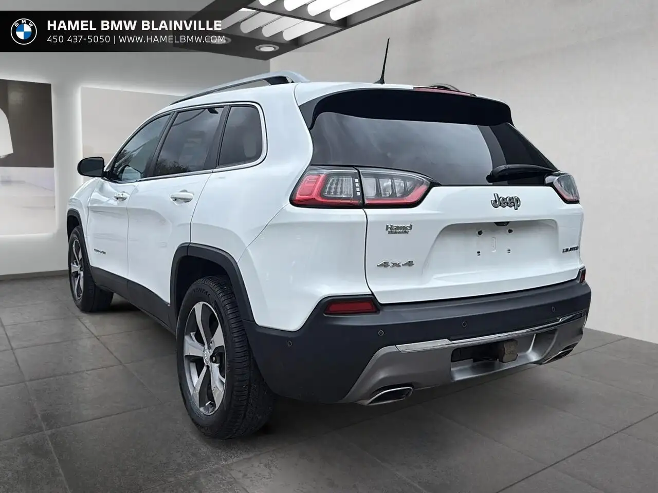 Jeep Cherokee снимка Jeep Cherokee