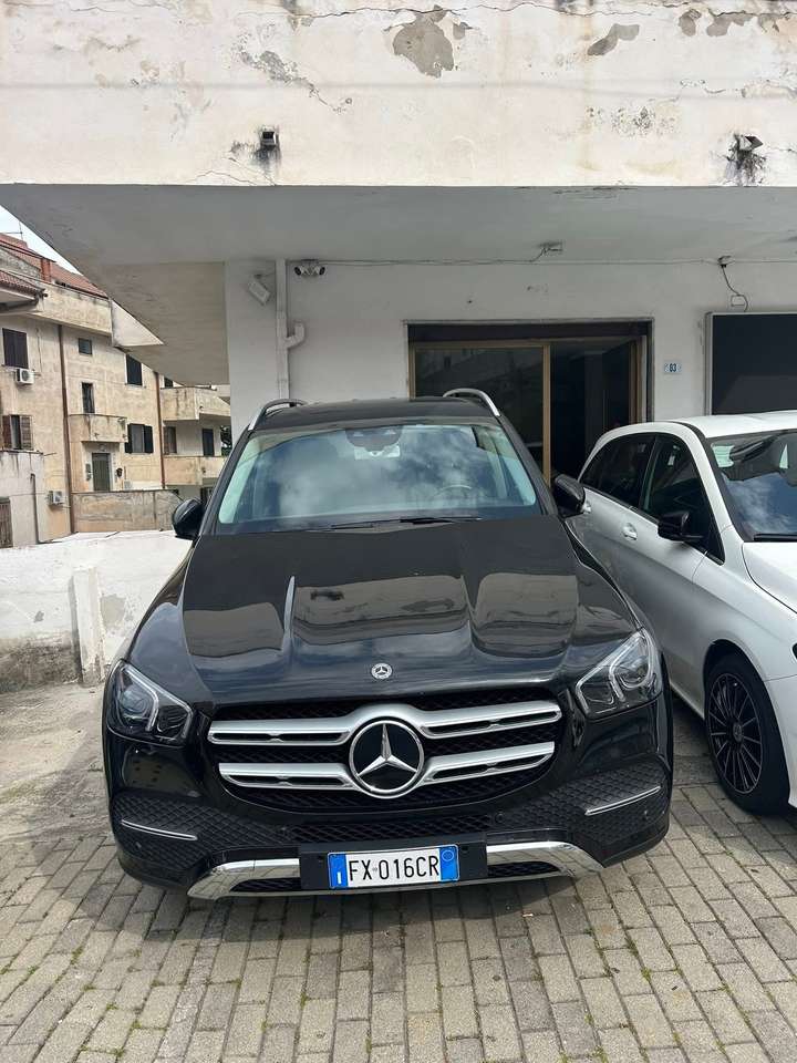 Mercedes-Benz GLE 300 GLE 300d 4Matic Sport