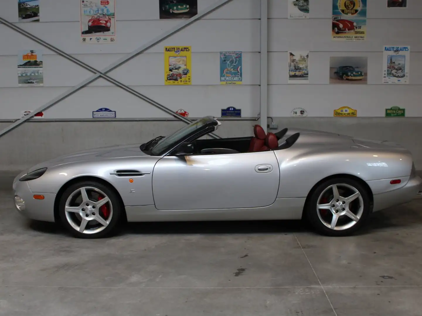 Aston Martin AR1 zagato Argent - 2