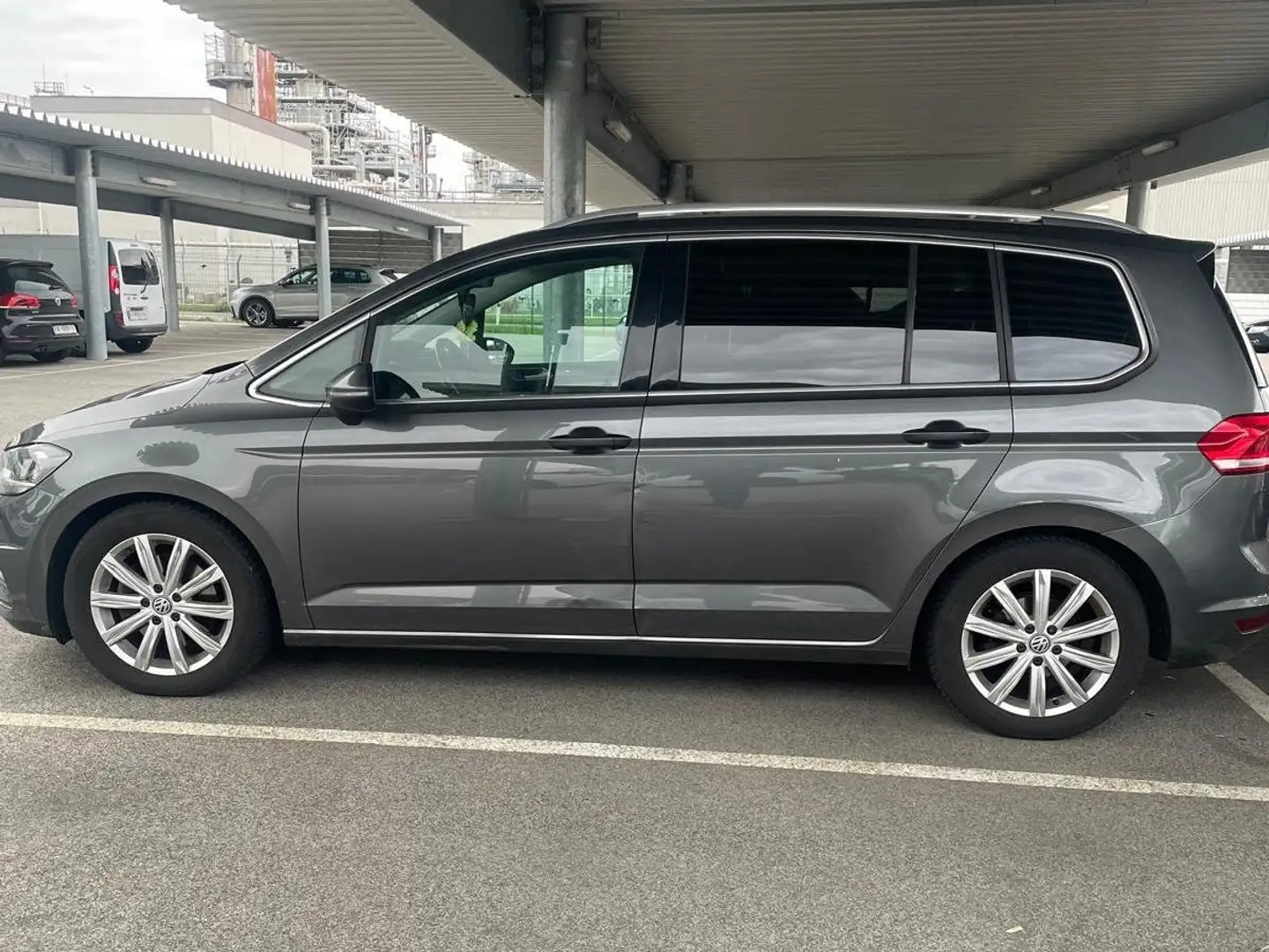 Volkswagen Touran Touran Comfortline 2,0 BMT TDI Comfortline Grau - 1