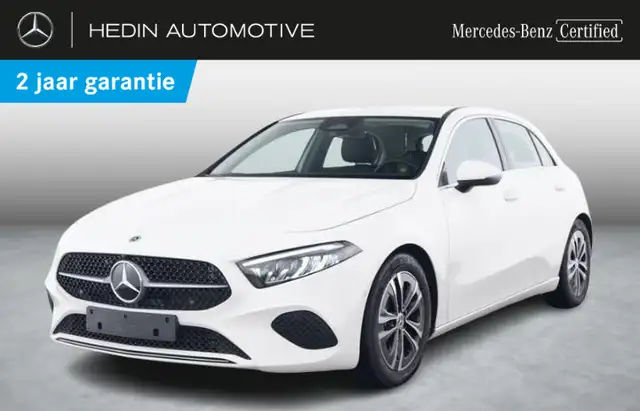Mercedes-Benz A 220 4MATIC Hatchback Luxury Line | Trekhaak | Verwarmd